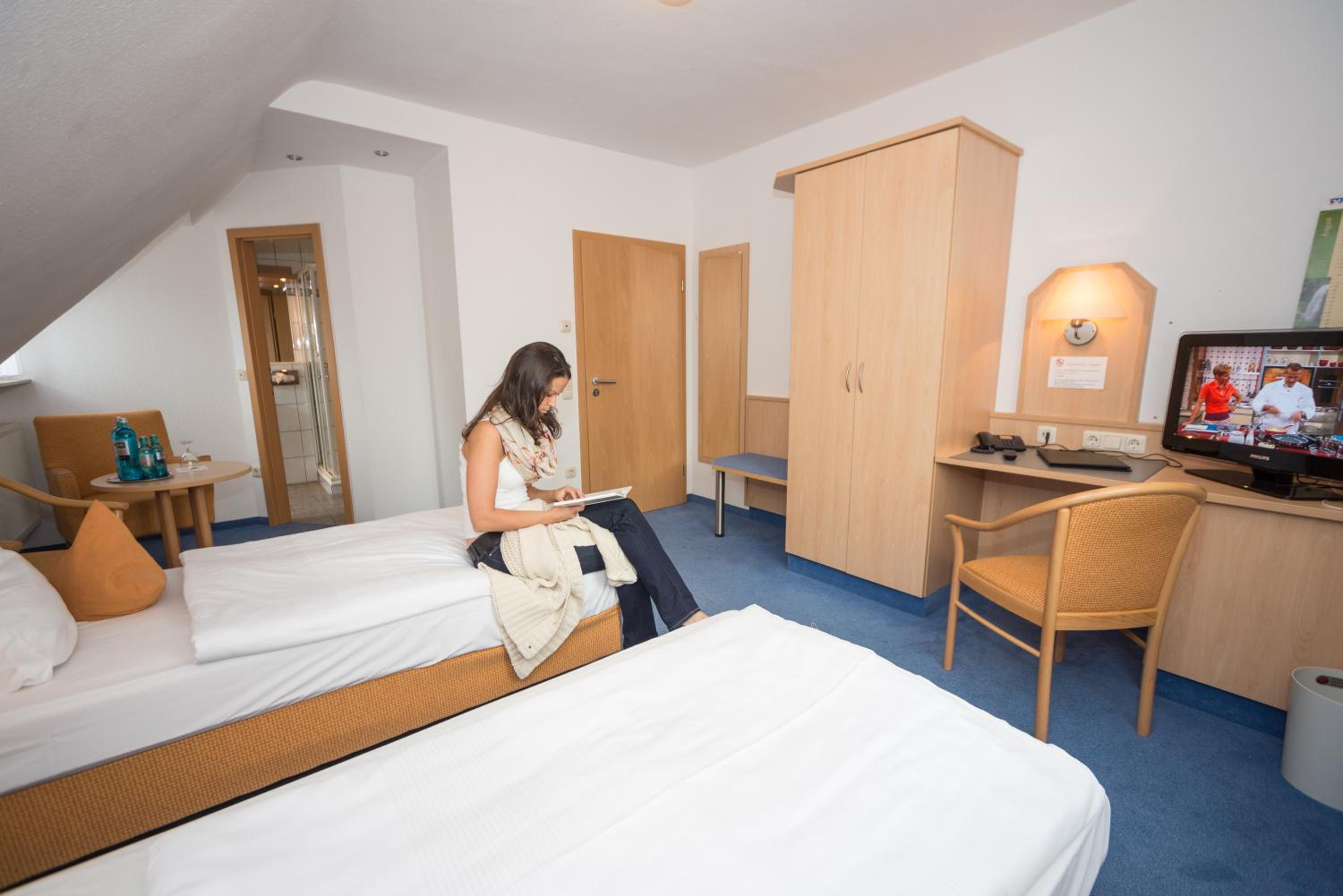 Double Room - Photo 17