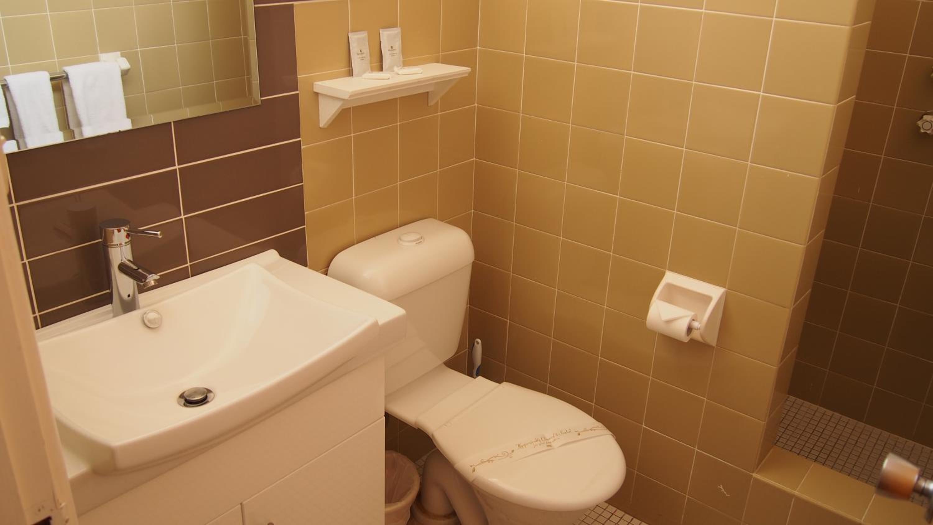 Deluxe King Room photo 3