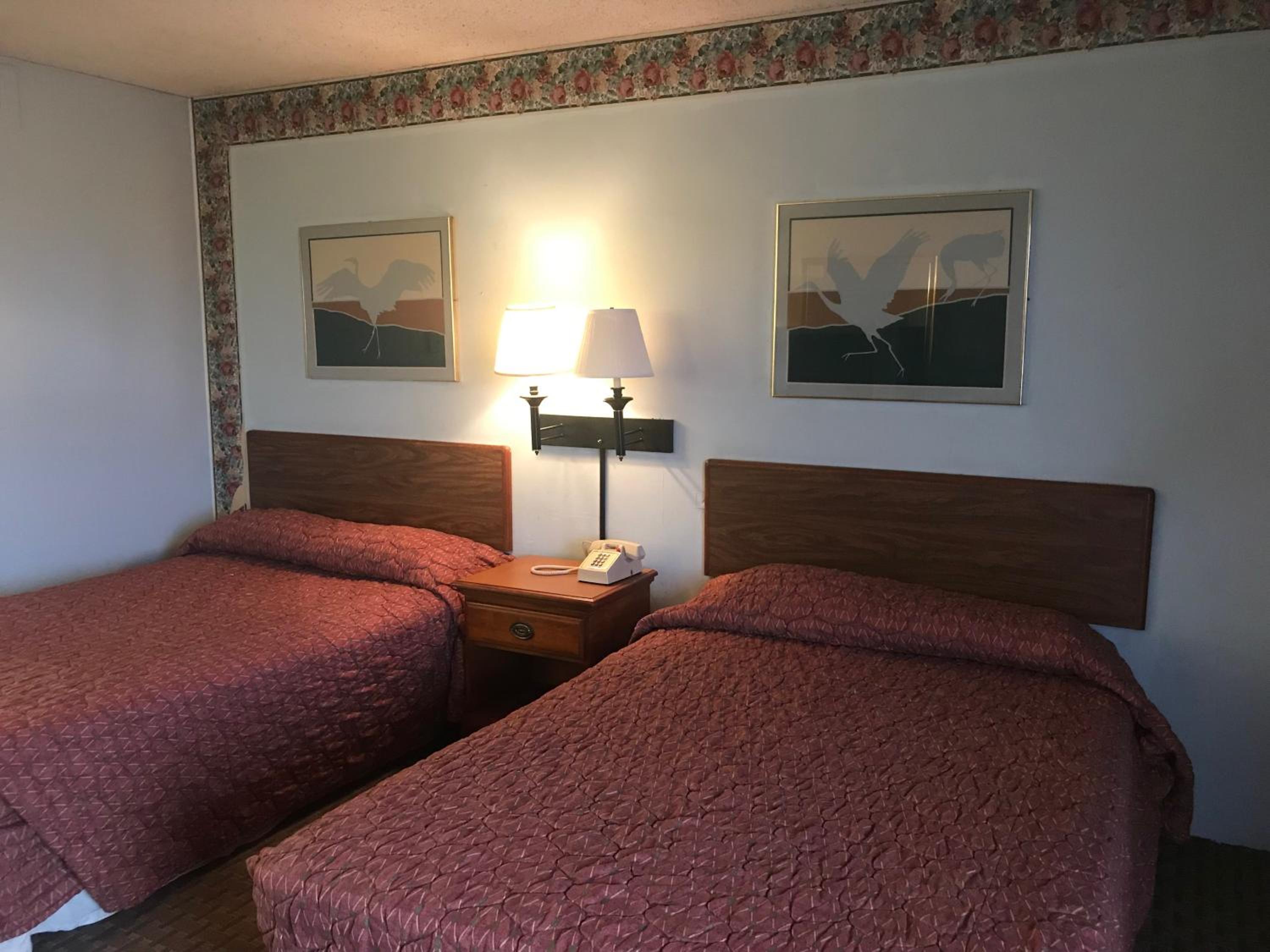 Deluxe Double Room (2 Adults + 1 Child)