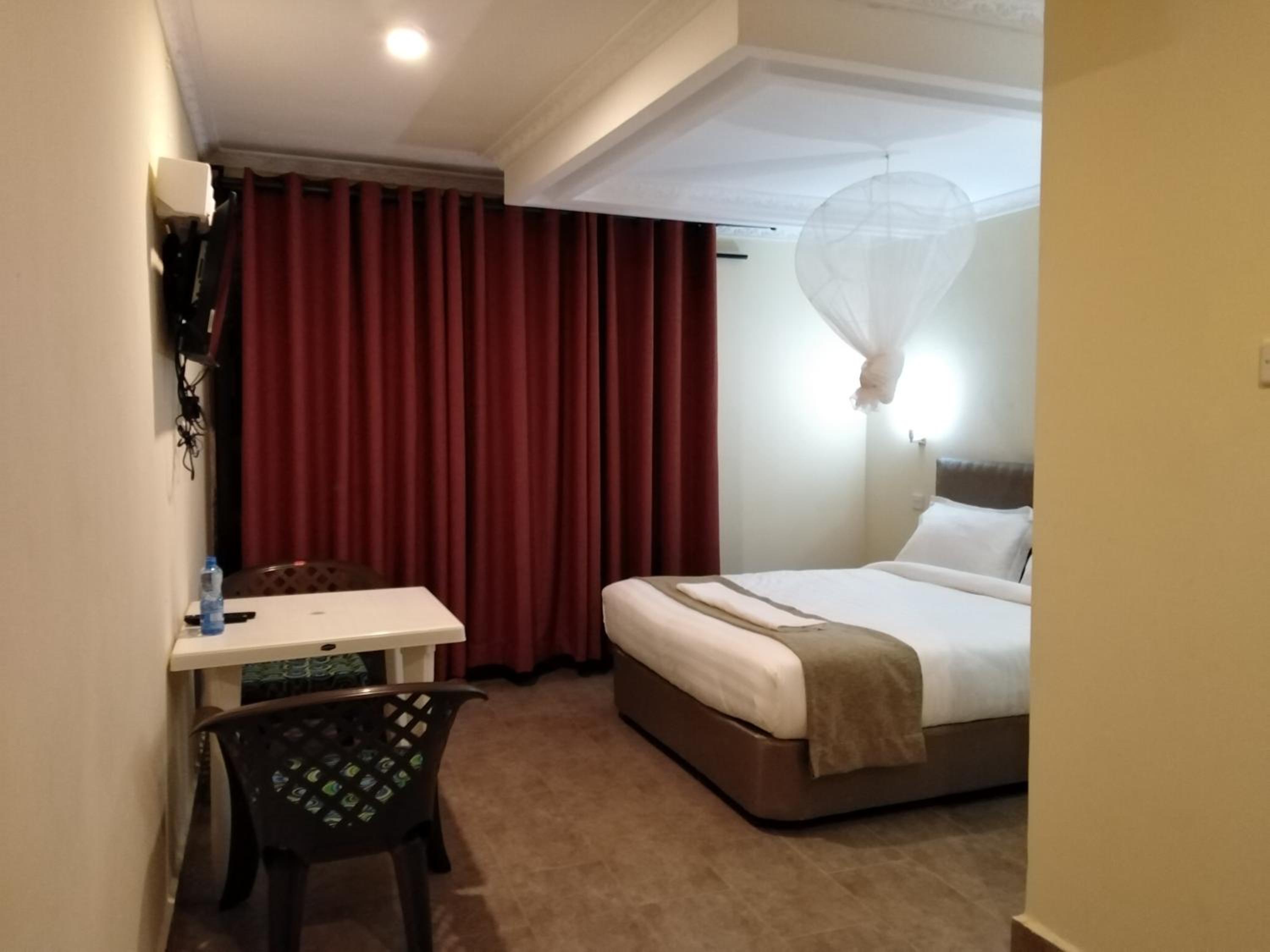 Deluxe Single Room With Balcony photo 1
