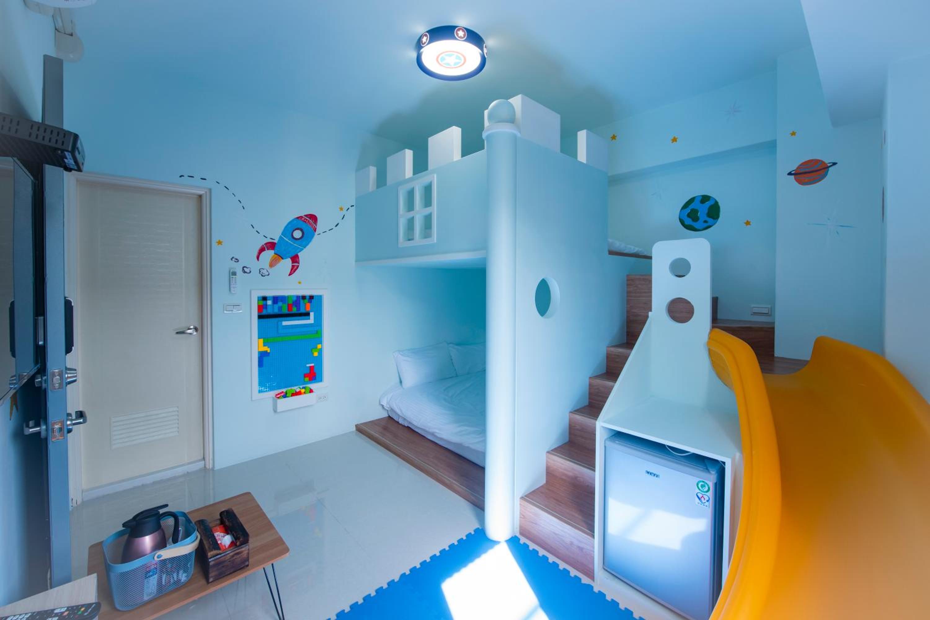 Family Room With Shower photo 1