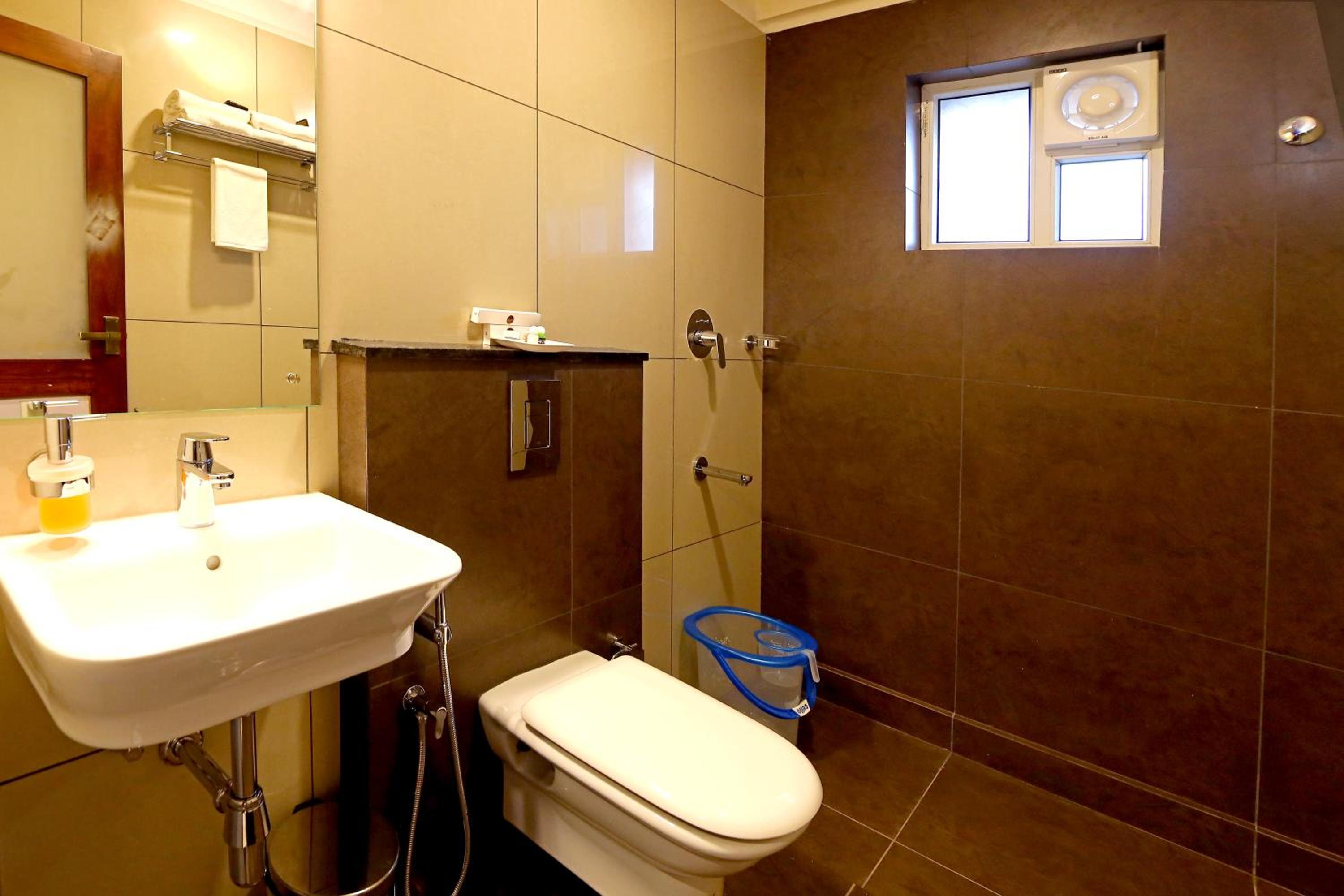 Deluxe Room - Photo 10