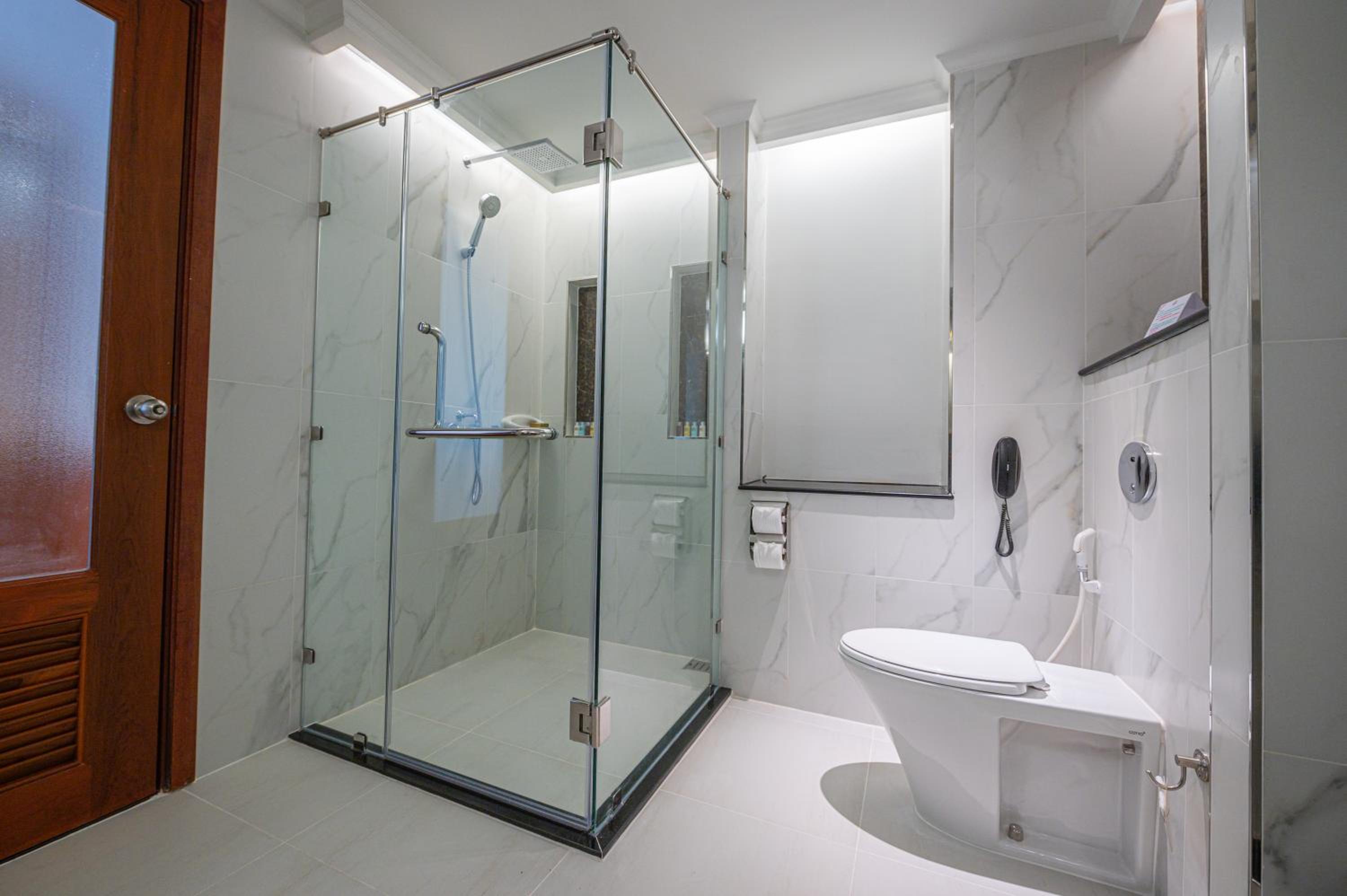 Premier Deluxe Room - Photo 5