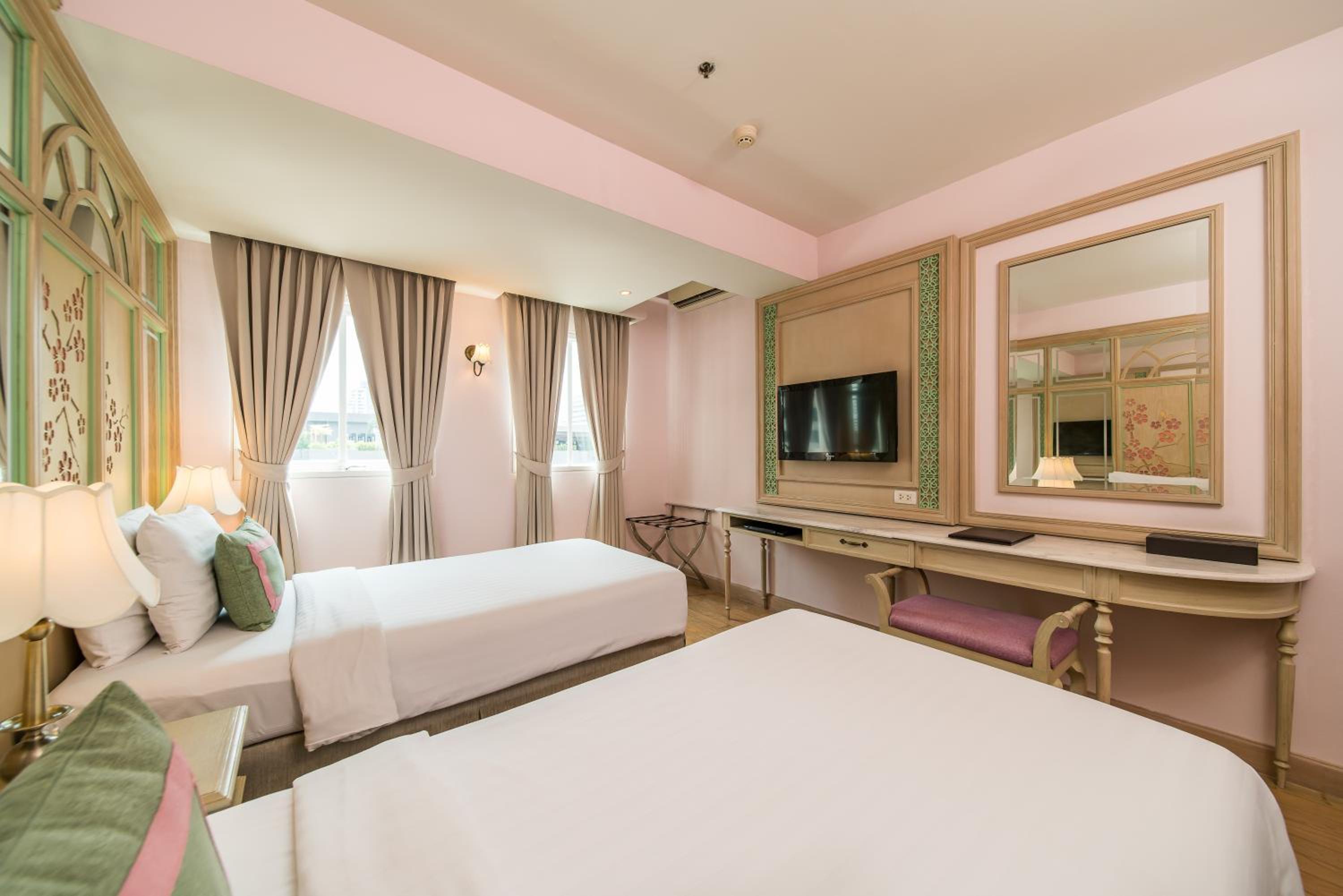 Premier Double or Twin Room - High Floor photo 3