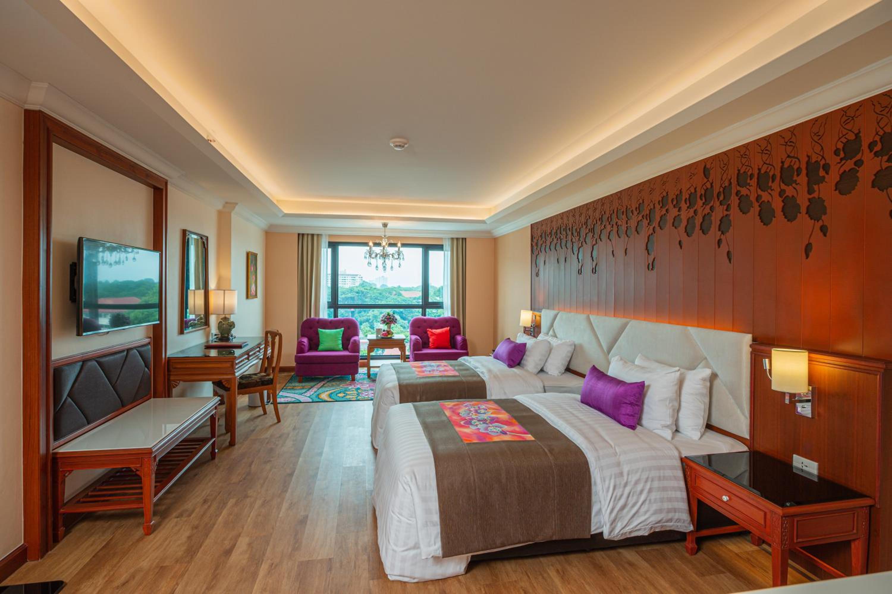 Premier Deluxe Room - Photo 17