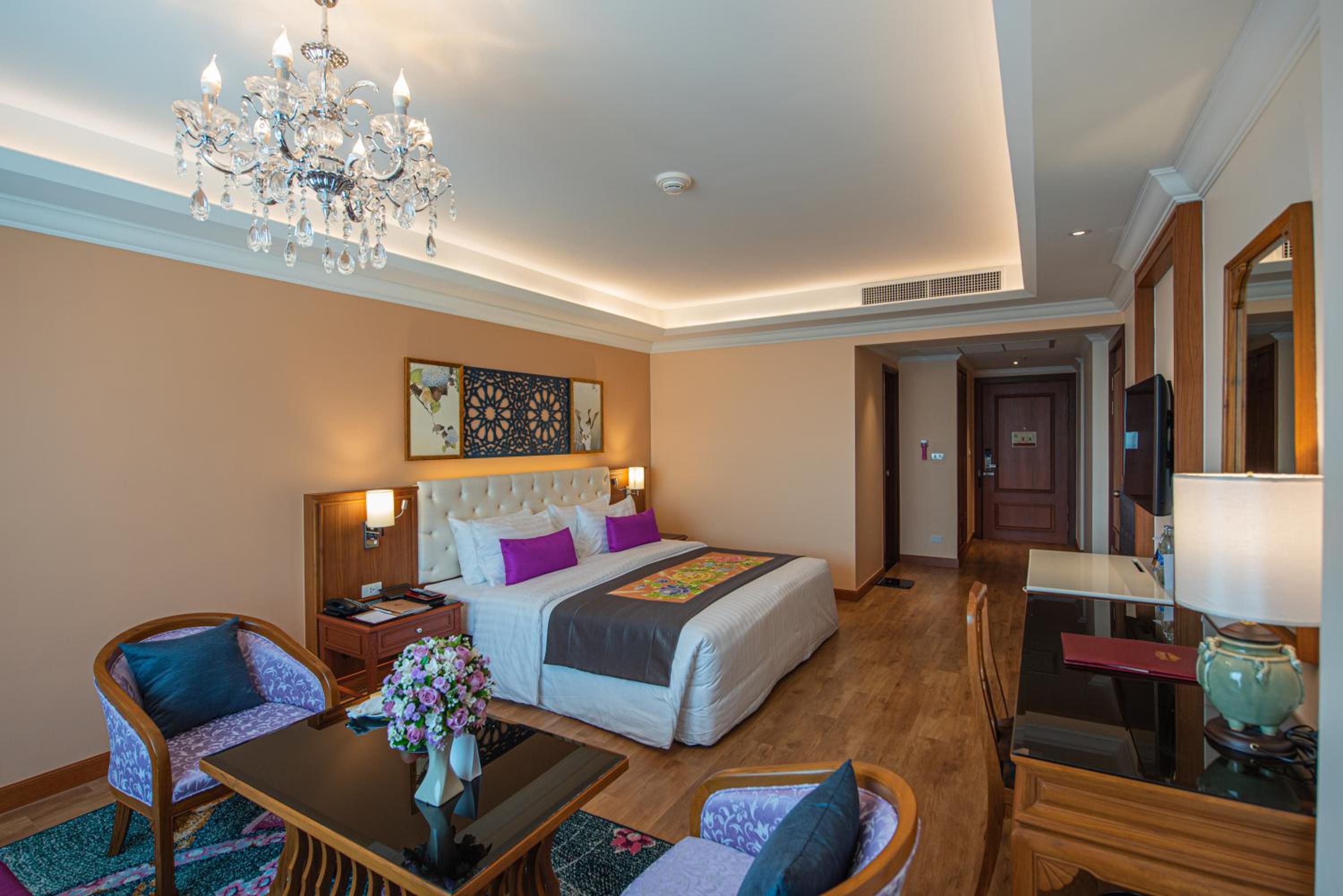 Premier Deluxe Room - Photo 28
