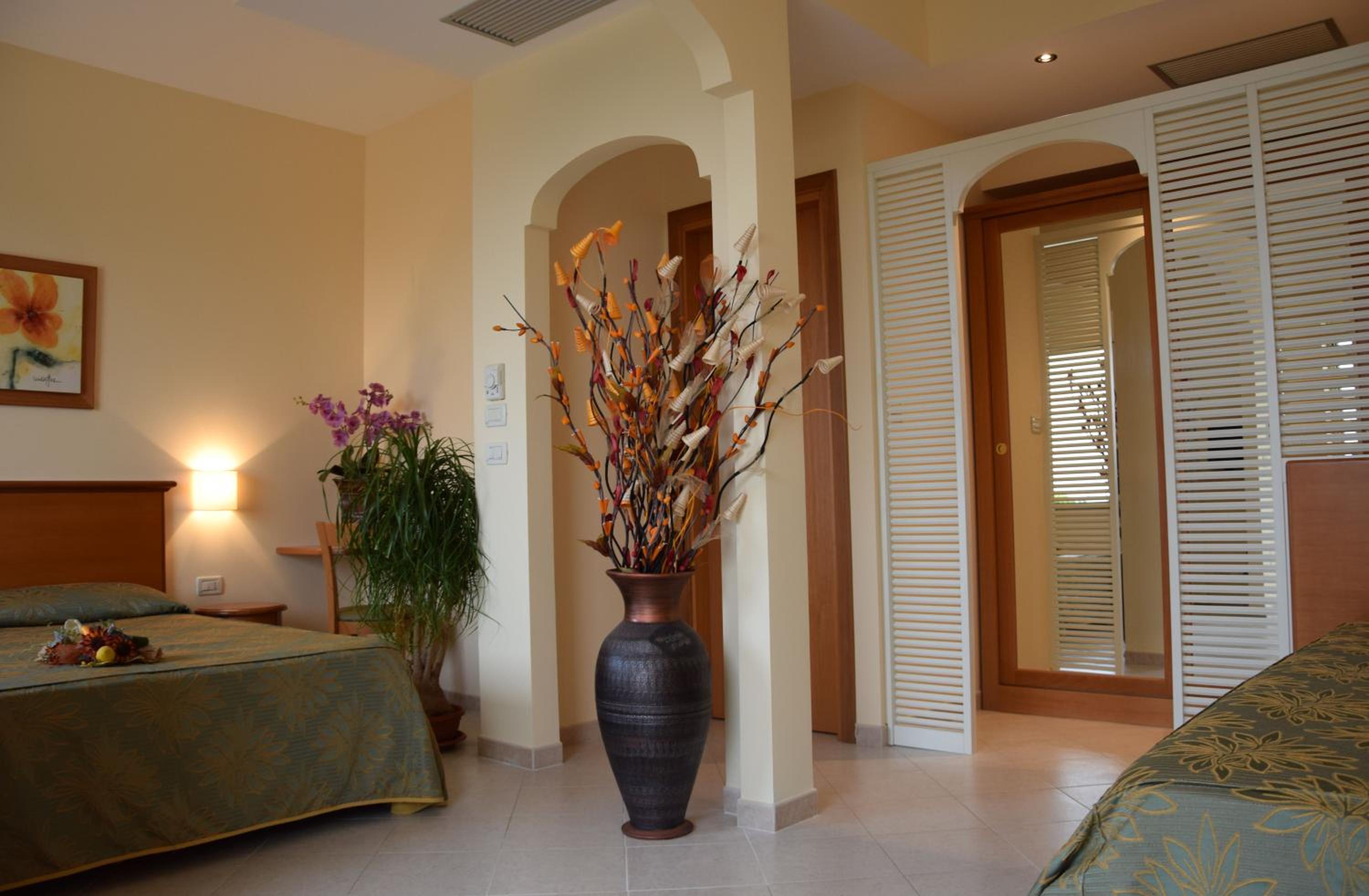 Junior Suite with Sea View - Photo 10
