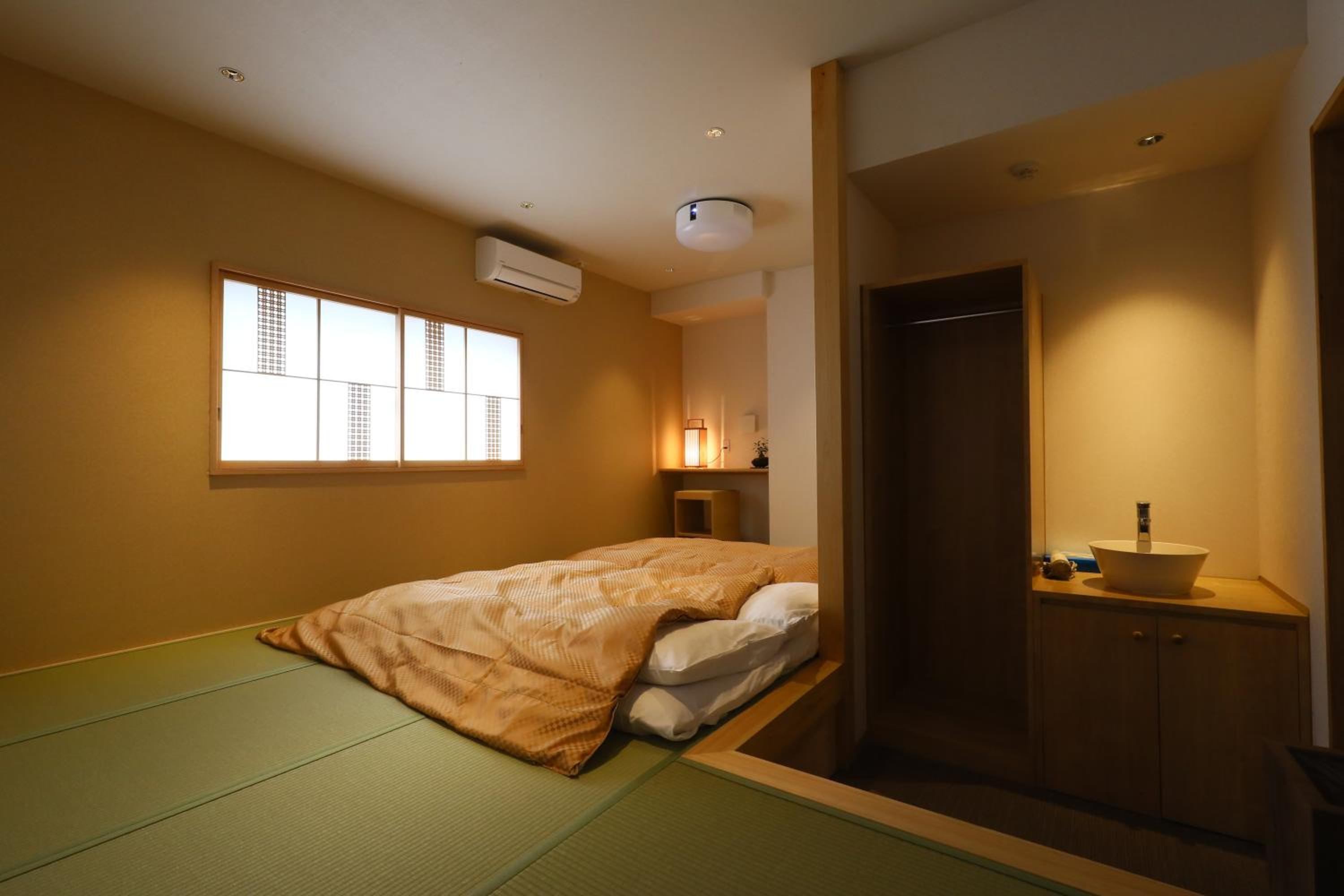 Japanese-Style Family Room - Non-Smoking - Photo 4