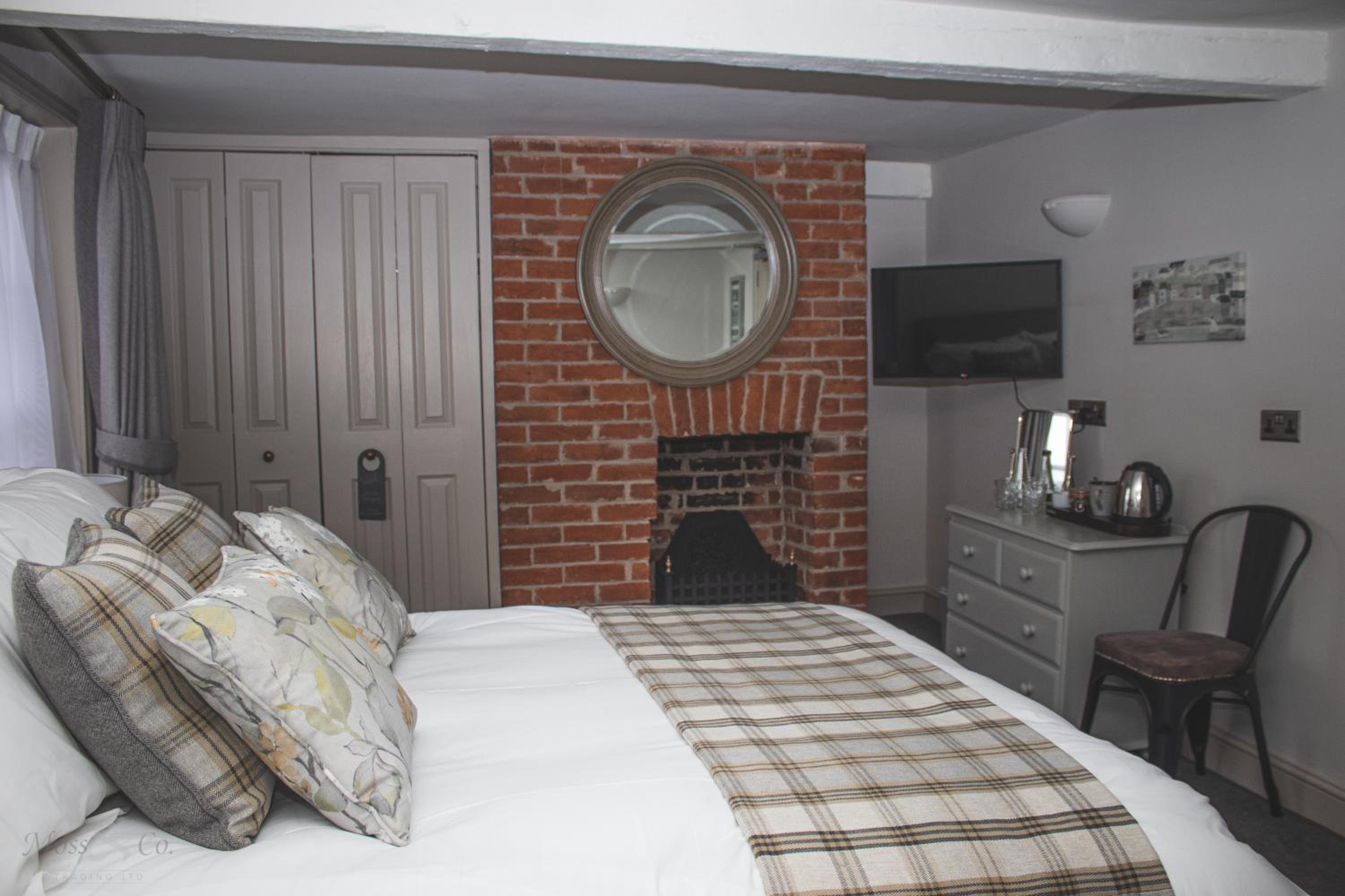 Double Room with Private Bathroom photo 3