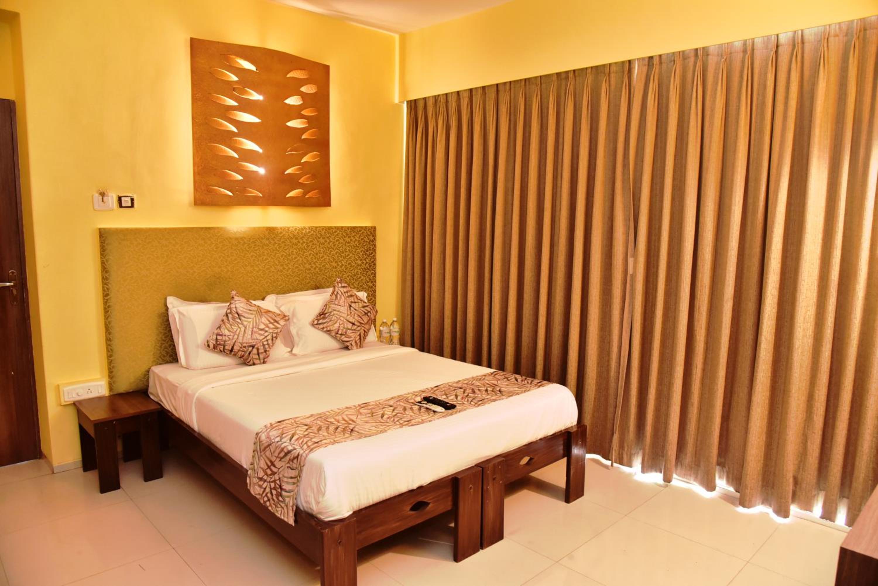 Deluxe Room - Photo 8