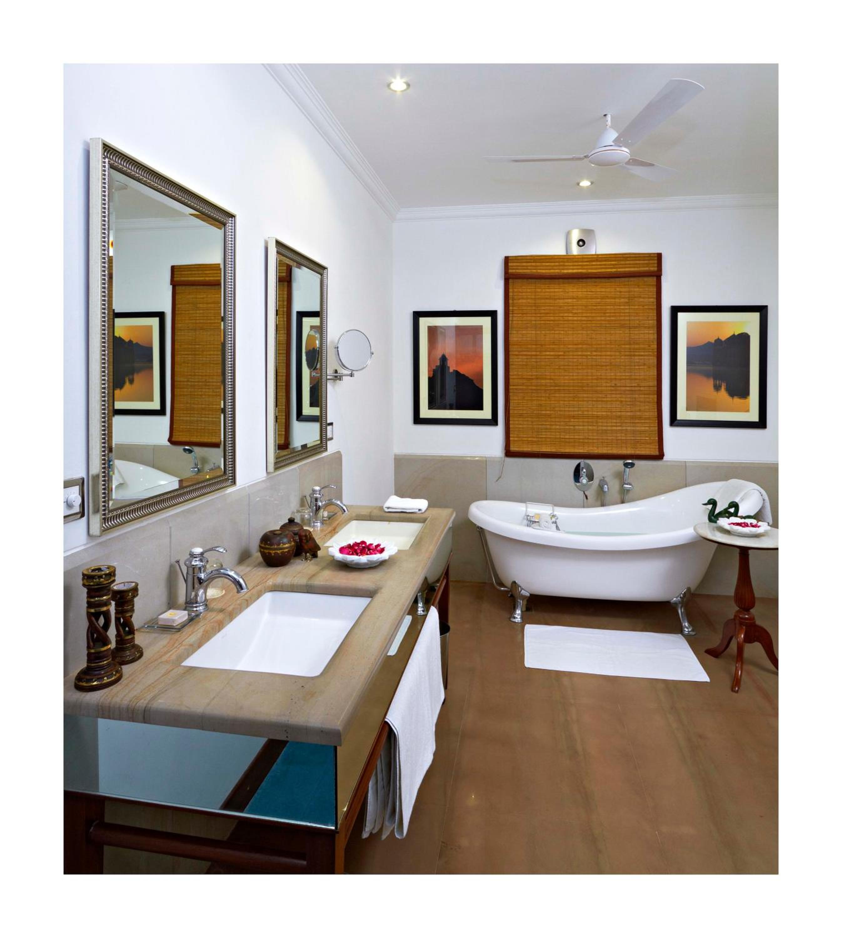 Deluxe Suite - Complimentary late check-out up to 4PM (Subject to Availability), 20% discount on F&B and spa services, and complimentary stay for children up to 12 years of age (till July 2026) photo 2
