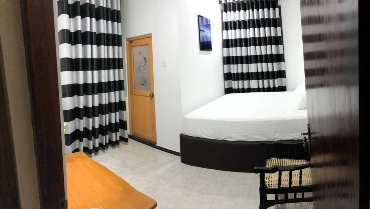 Queen Room photo 1