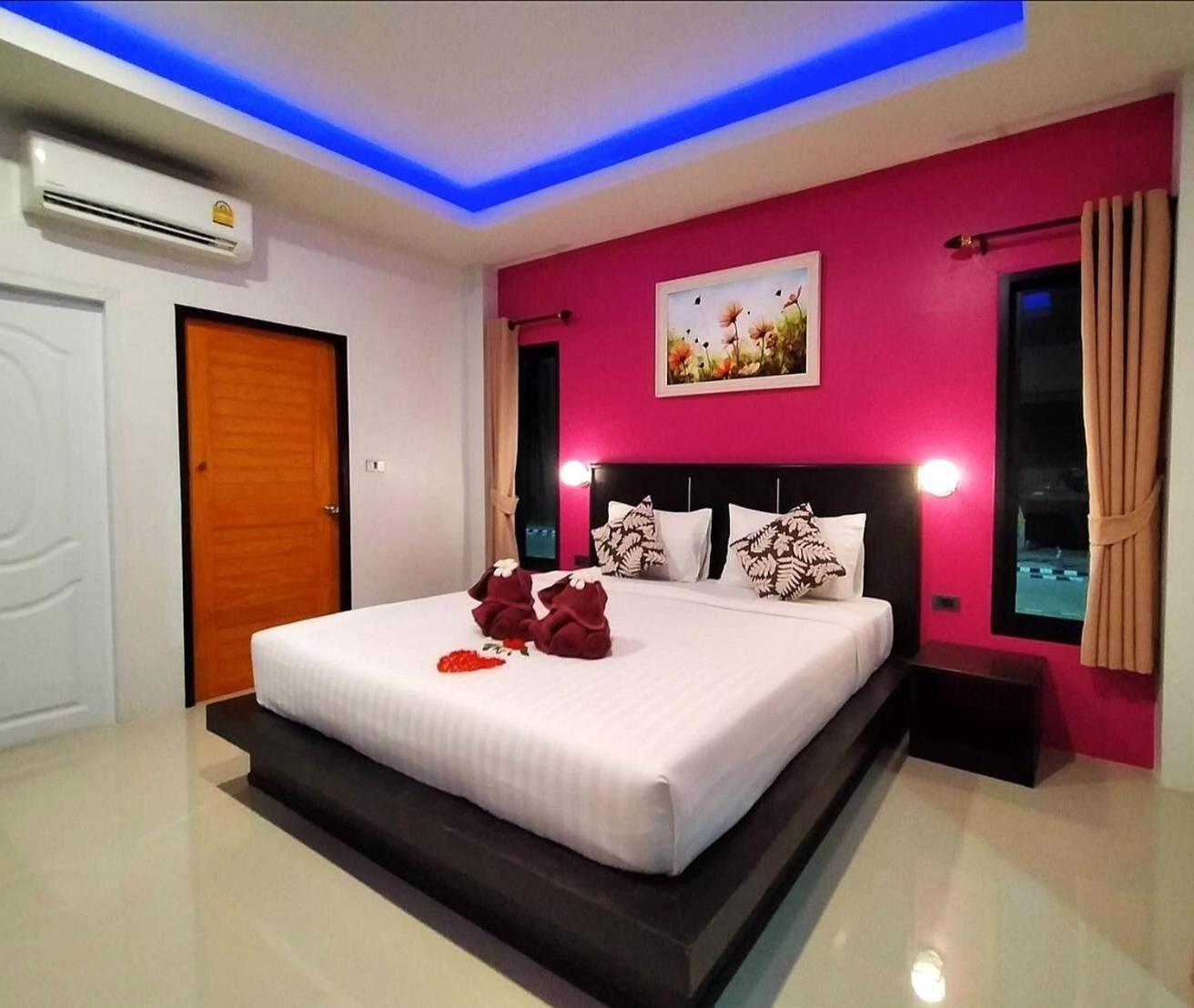 Double Room with Mountain View - Photo 15