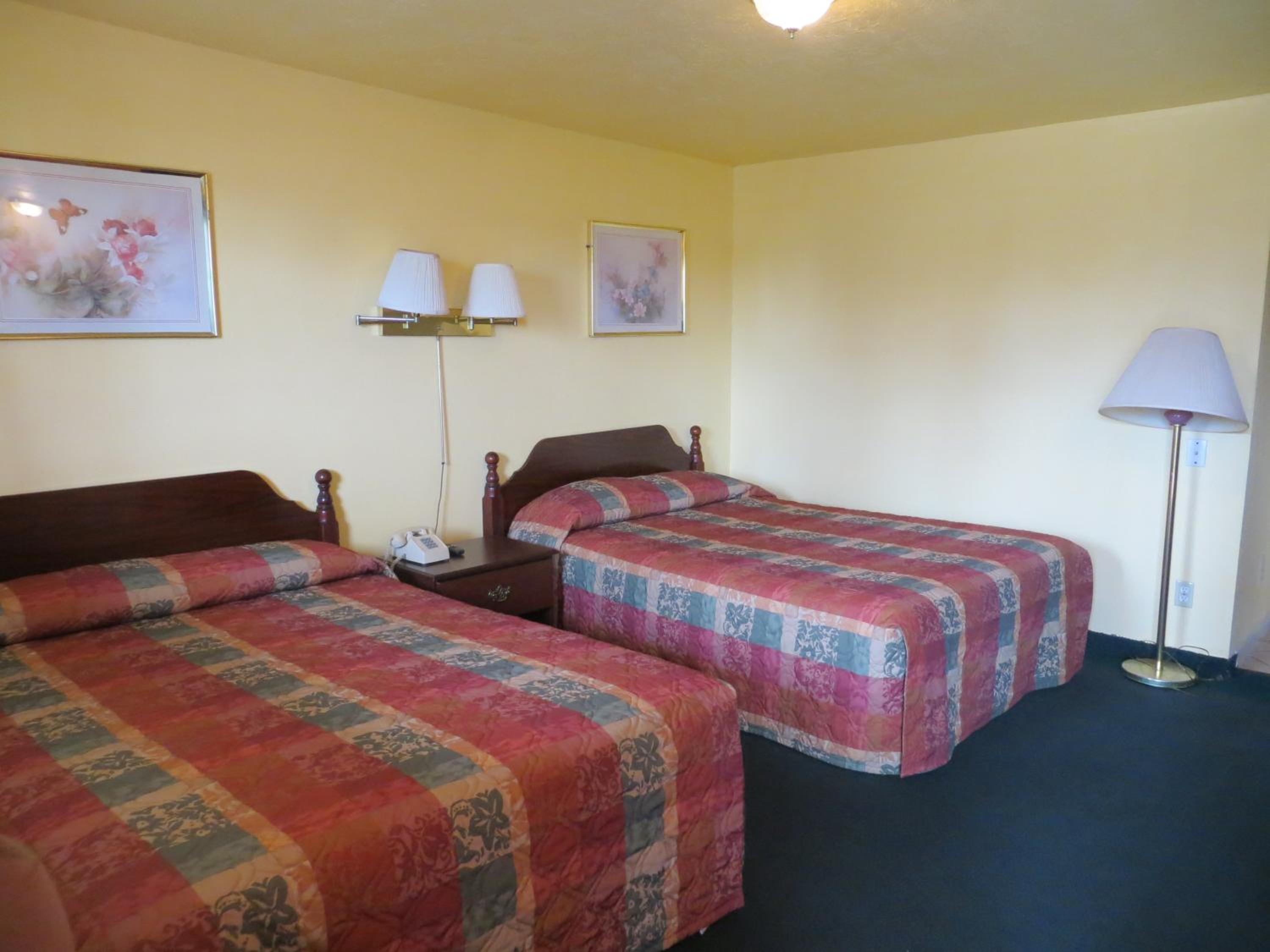 Double Room with Two Double Beds photo 3