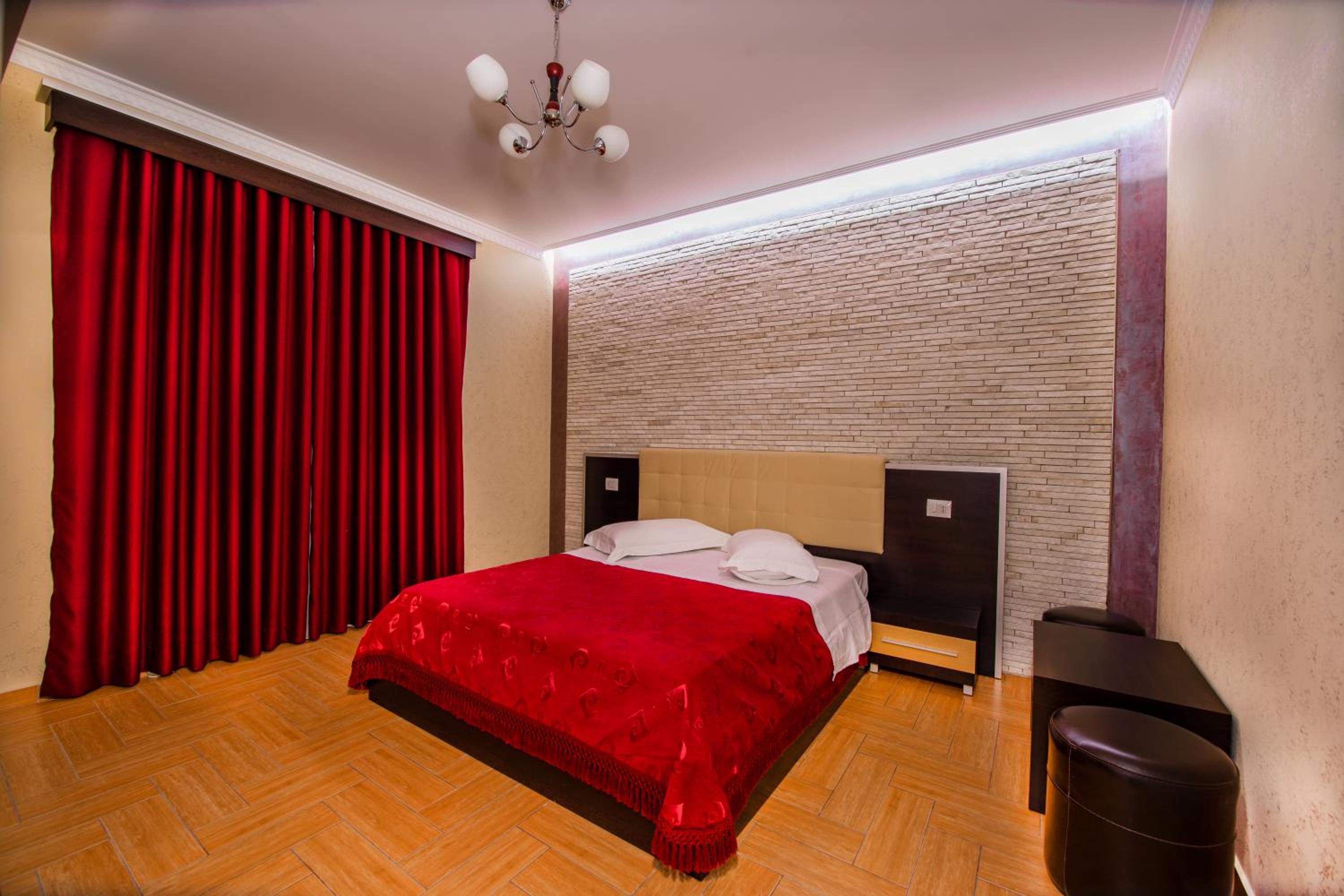 Deluxe Double Room photo 3