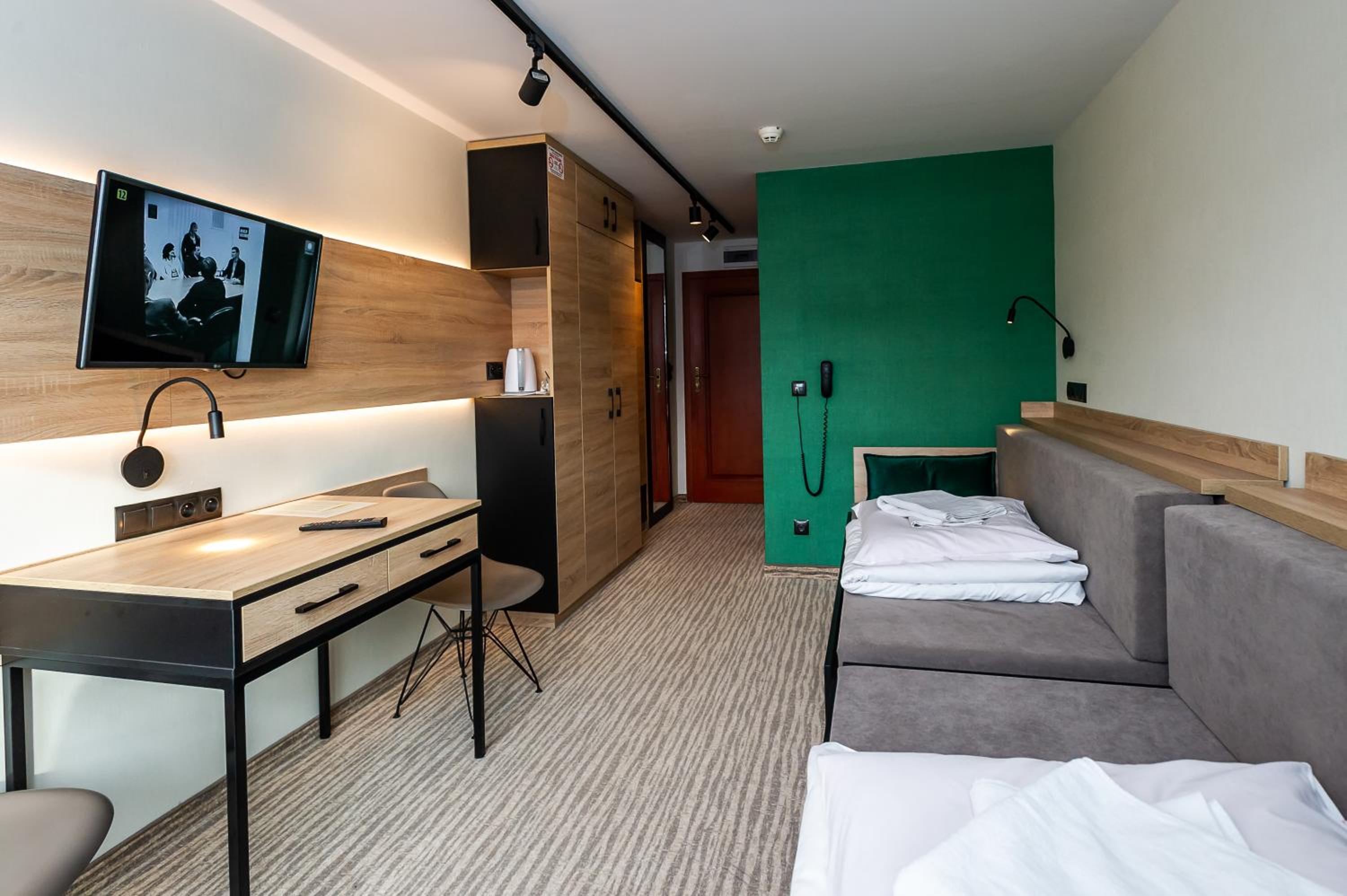 Twin Room with Mountain View - Photo 5