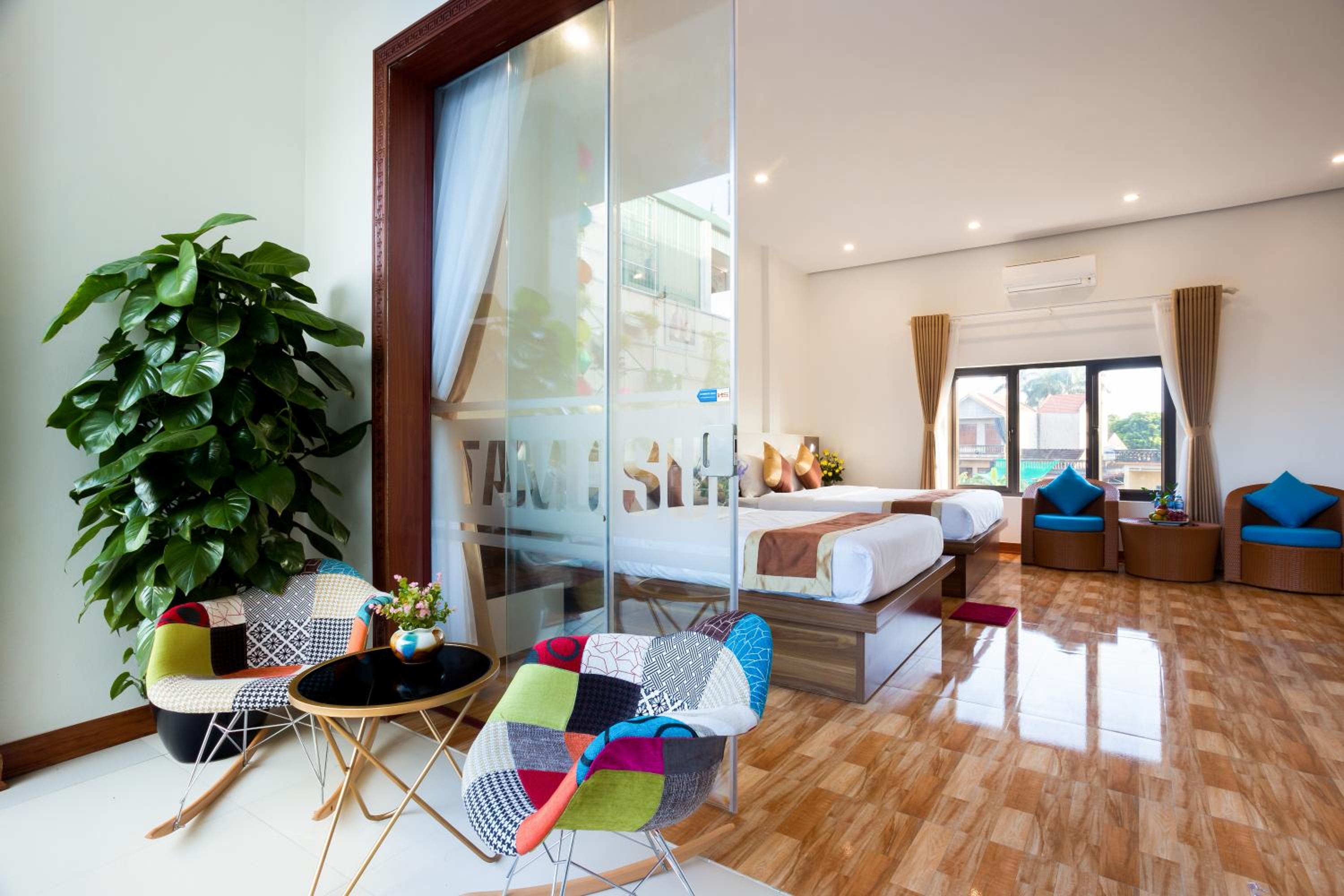 Quadruple Room with Lake View
