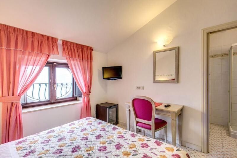Small Double or Twin Room
