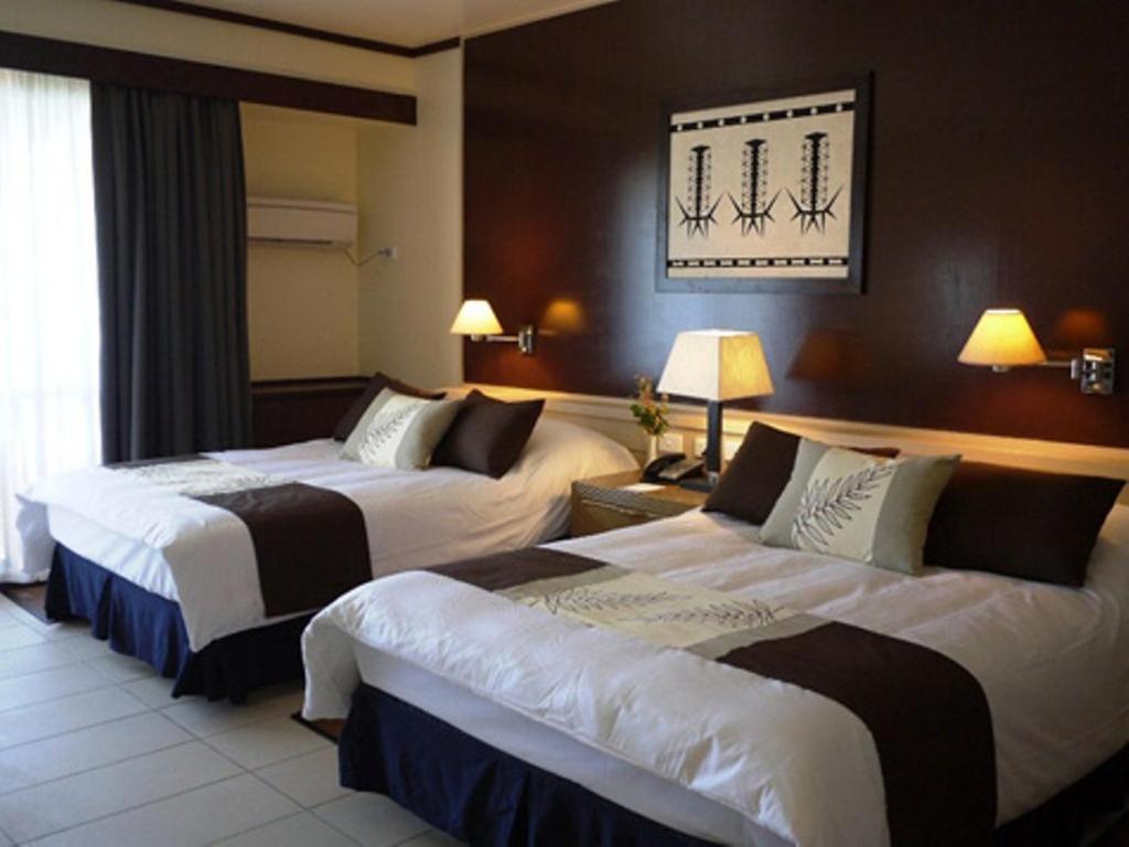 Junior One-Bedroom Suite photo 1