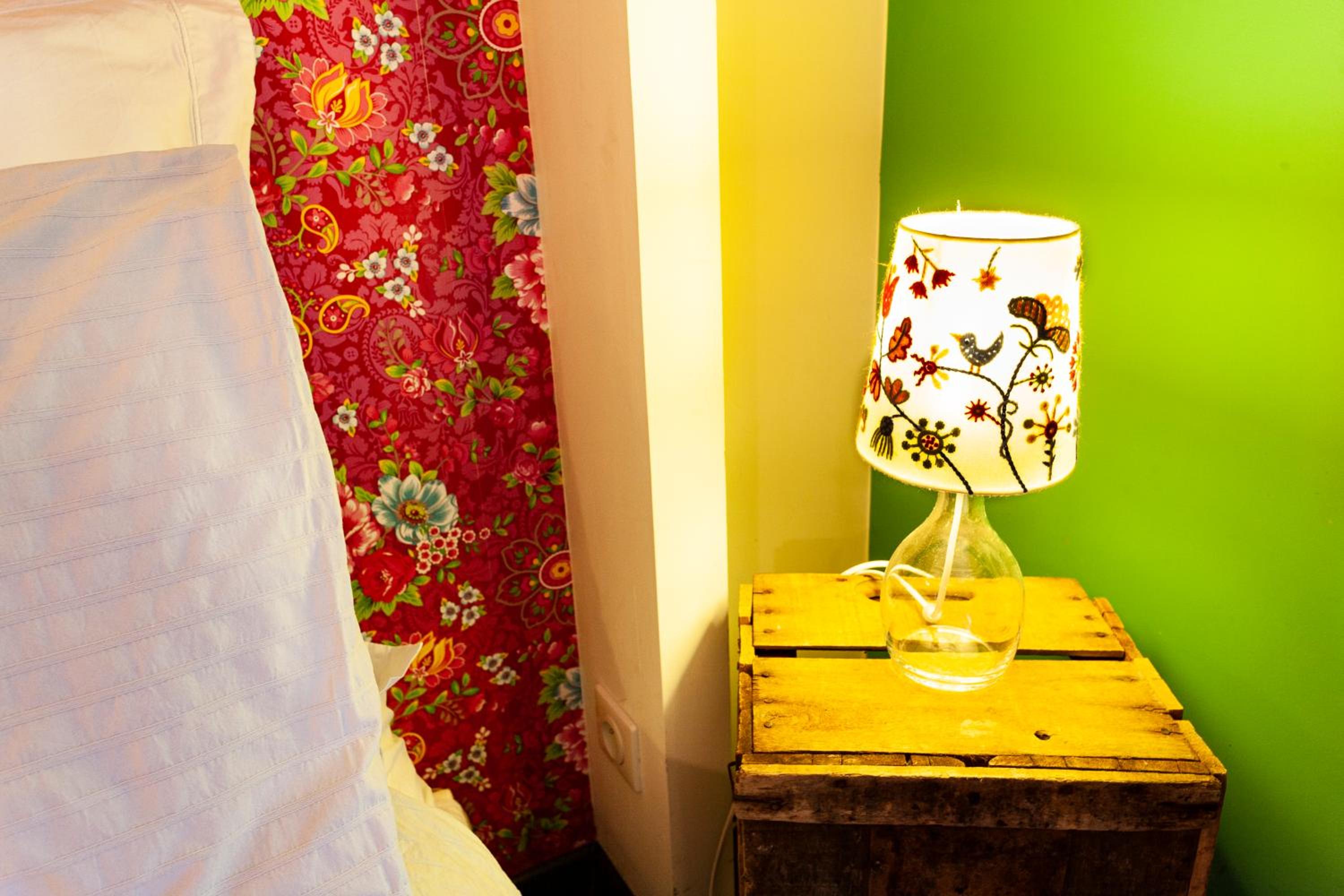 Standard King Room - Photo 8