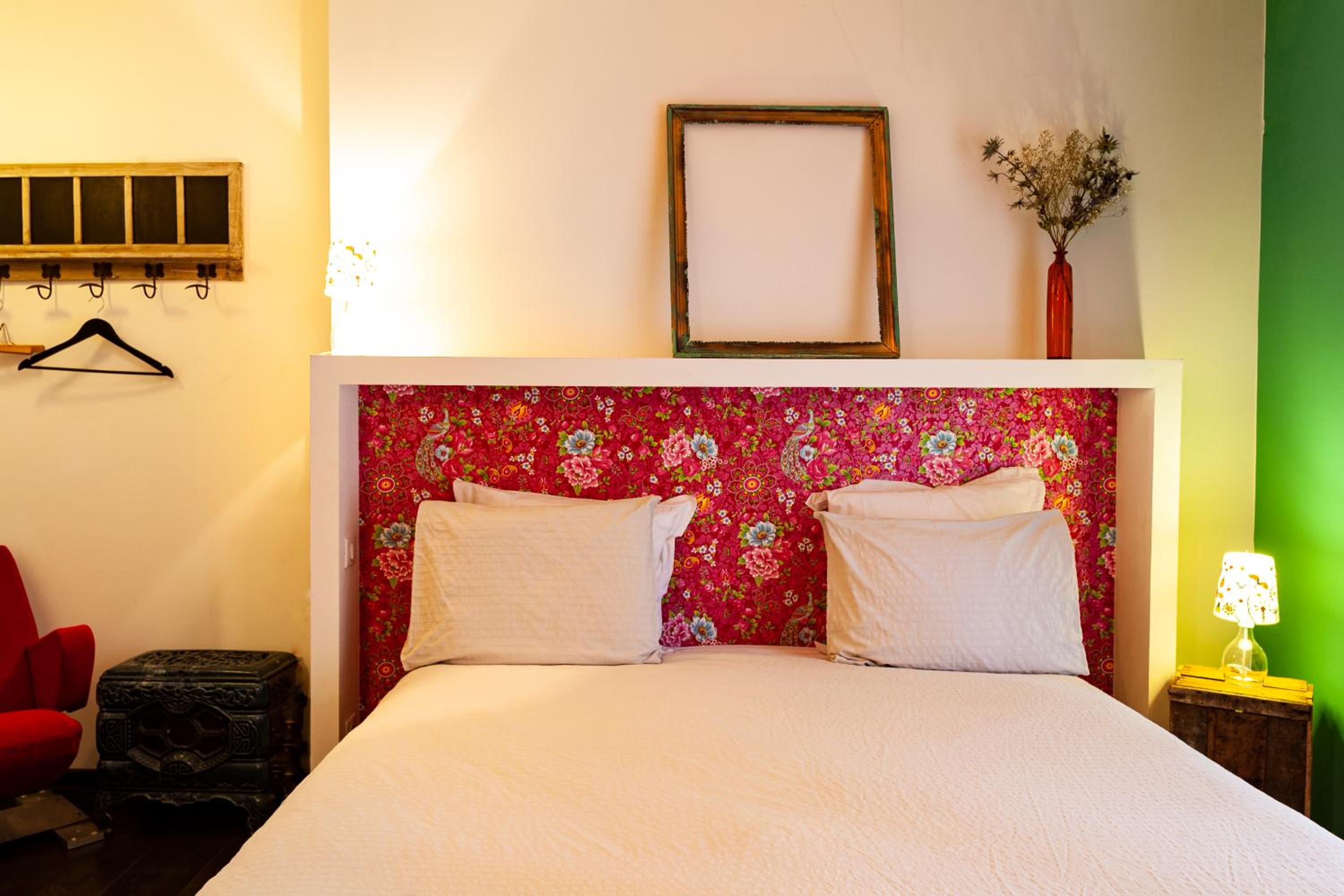 Standard King Room - Photo 2