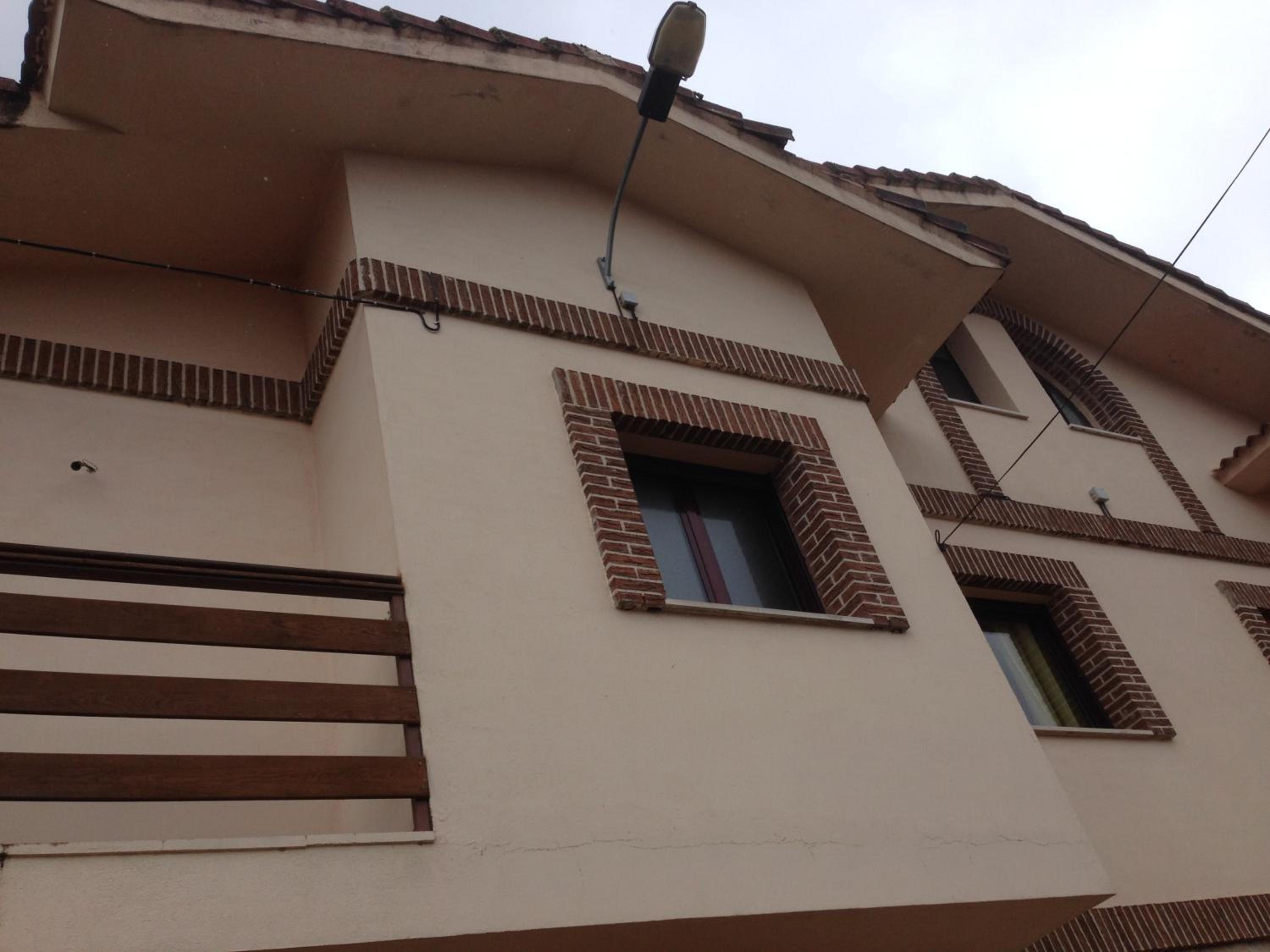 Four-Bedroom House - Photo 29