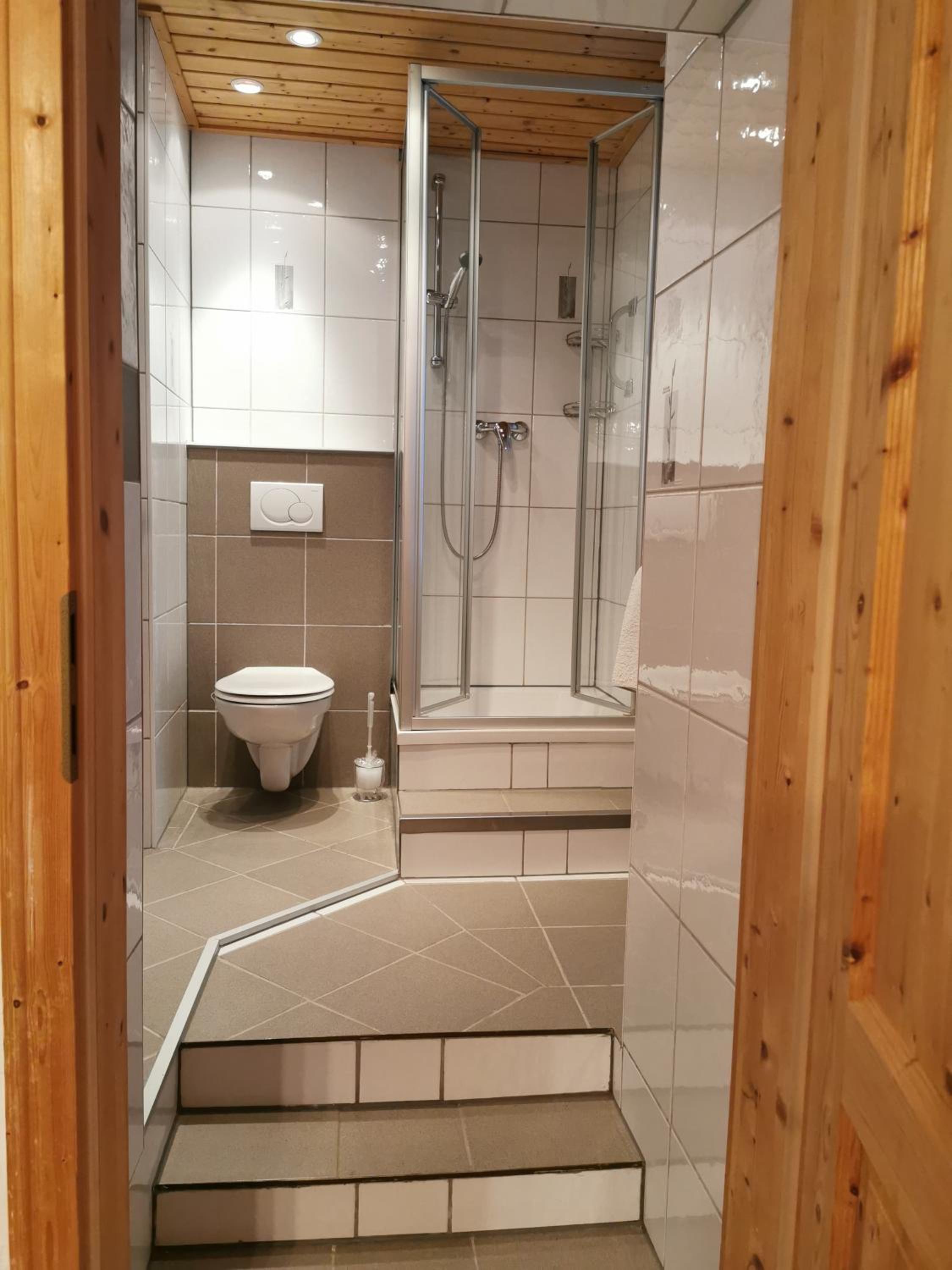 Single Room with Bathroom photo 2