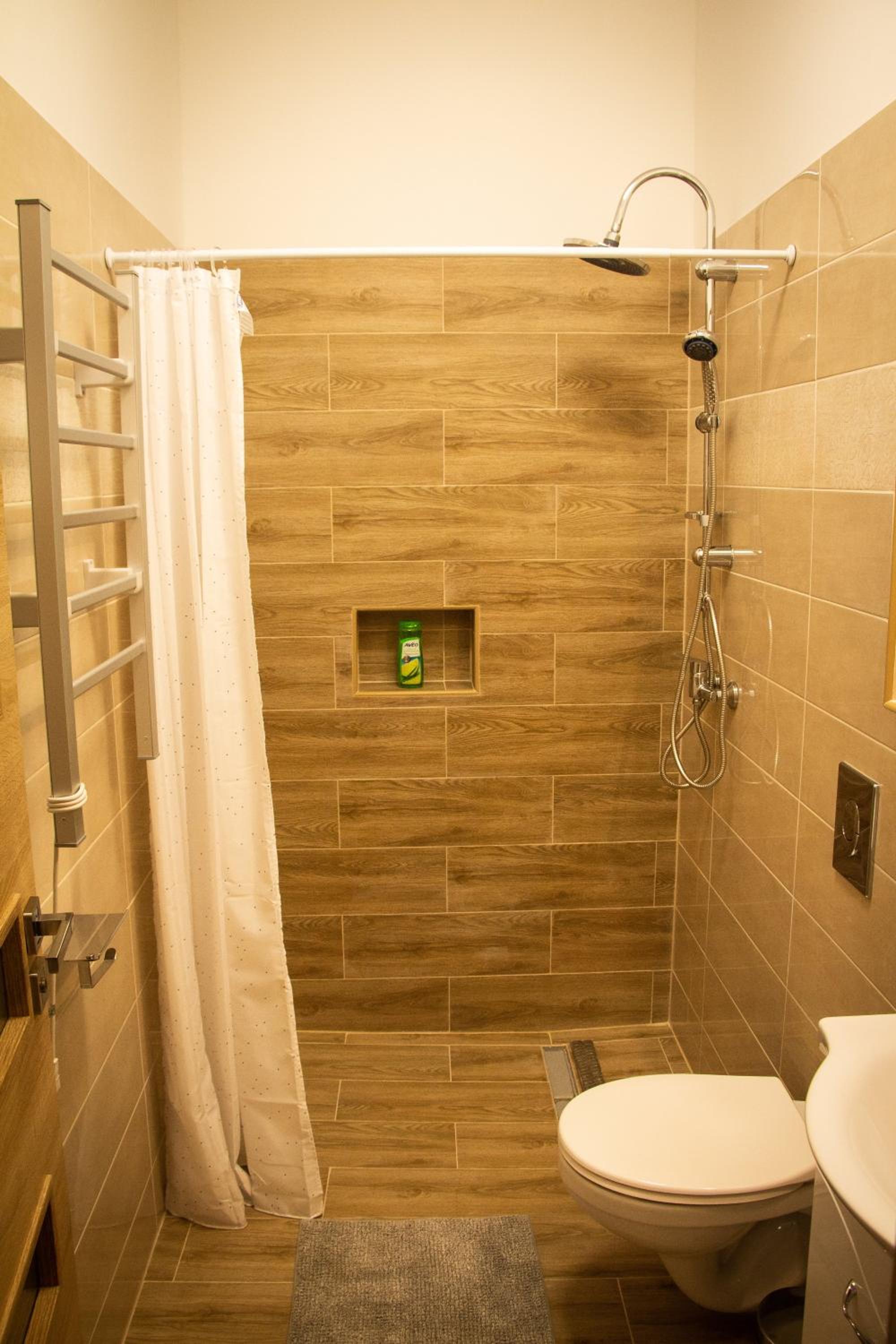 Studio Apartment - Photo 3