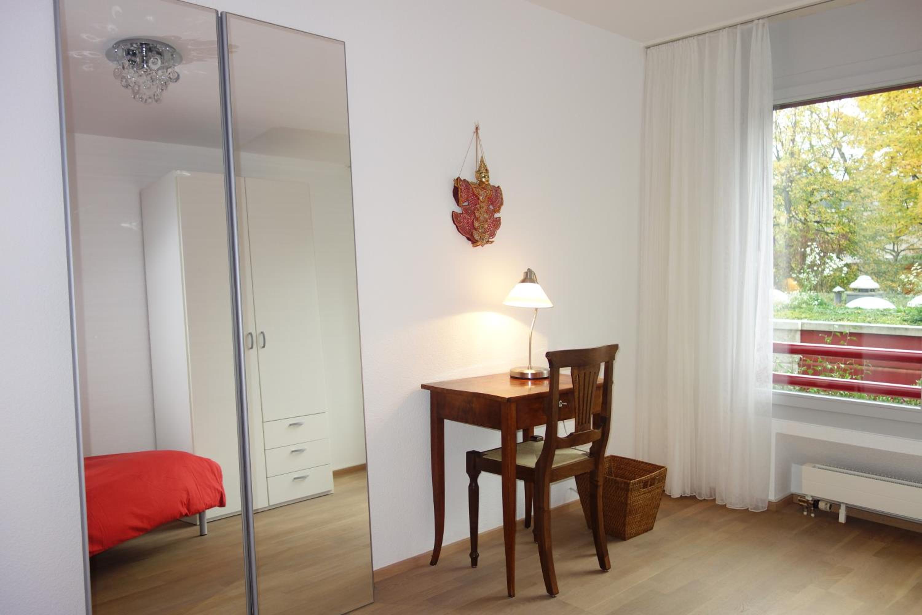 Apartment photo 2