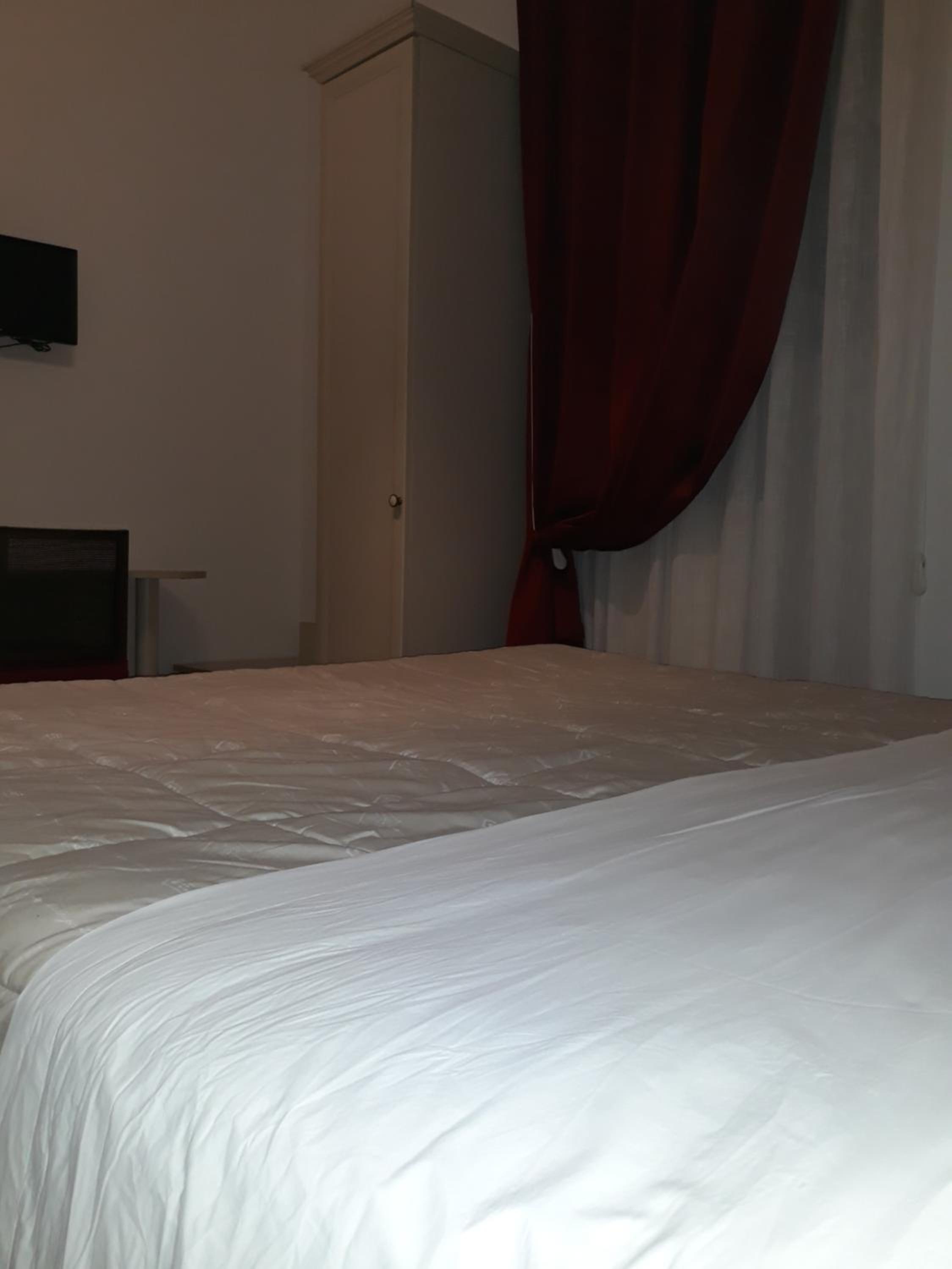 Double Room - First Floor photo 2
