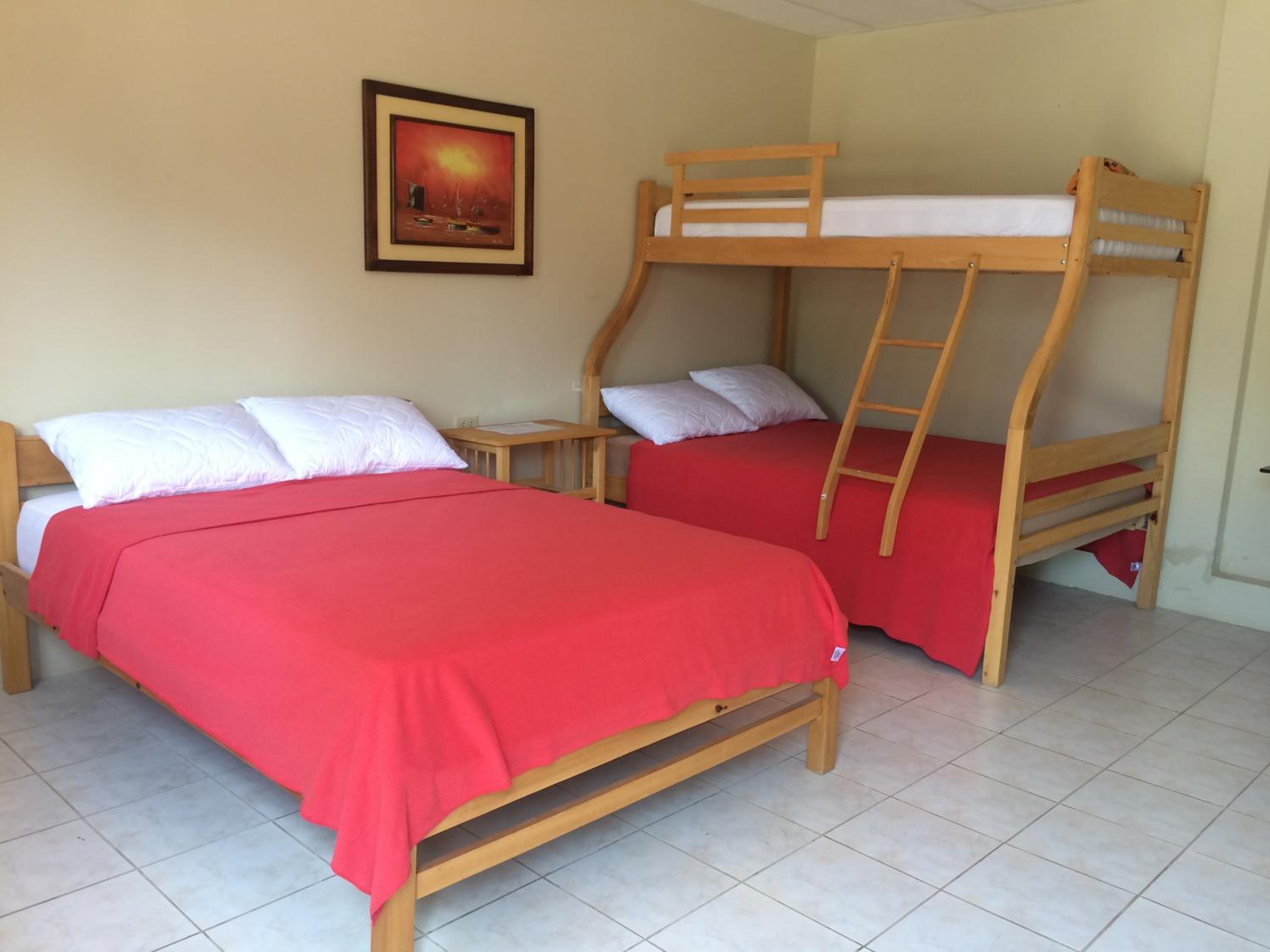 Standard Quadruple Room photo 2