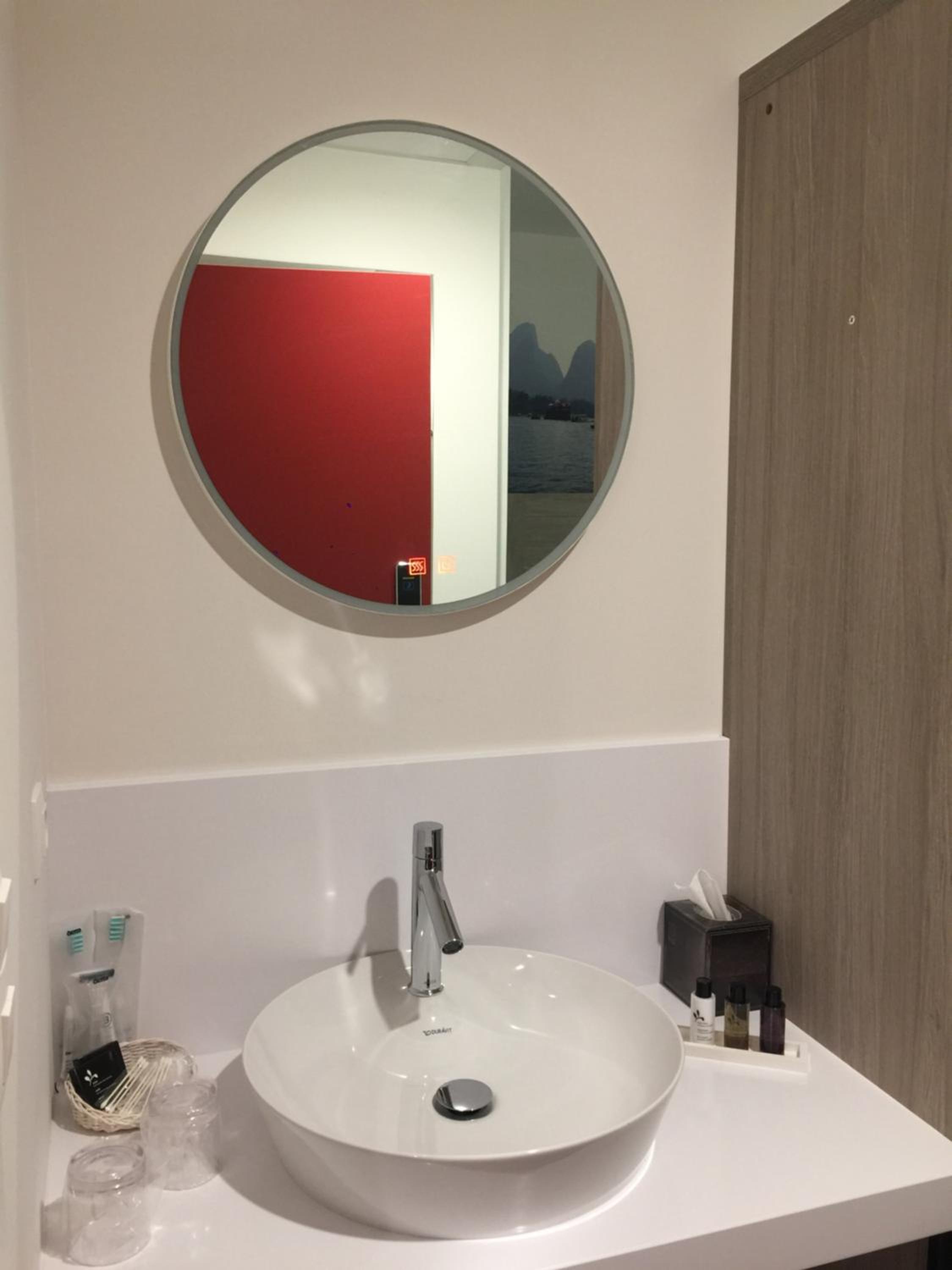 Double Room with Balcony - Photo 6
