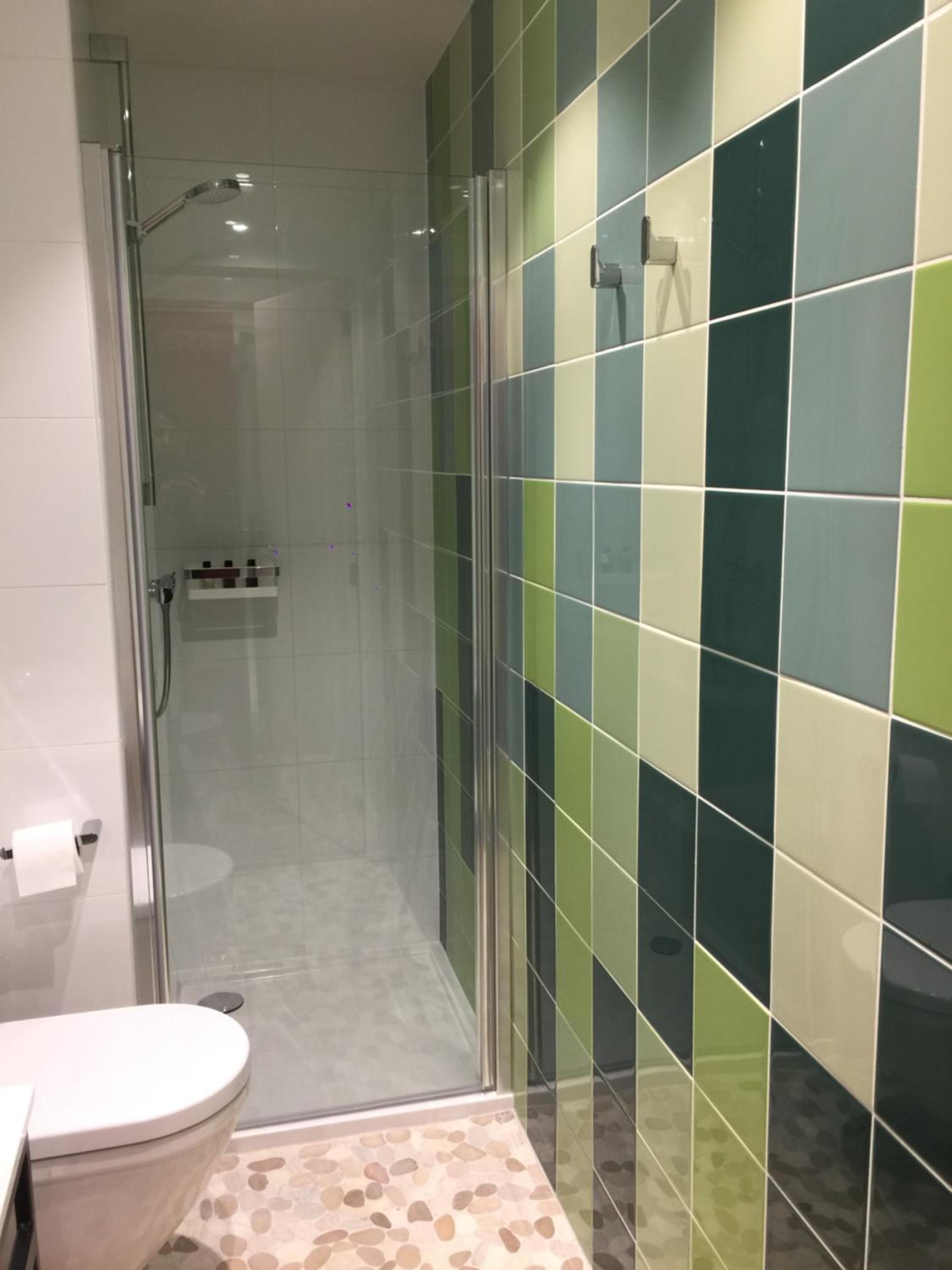 Deluxe Double Room (2 Adults + 1 Child) photo 3