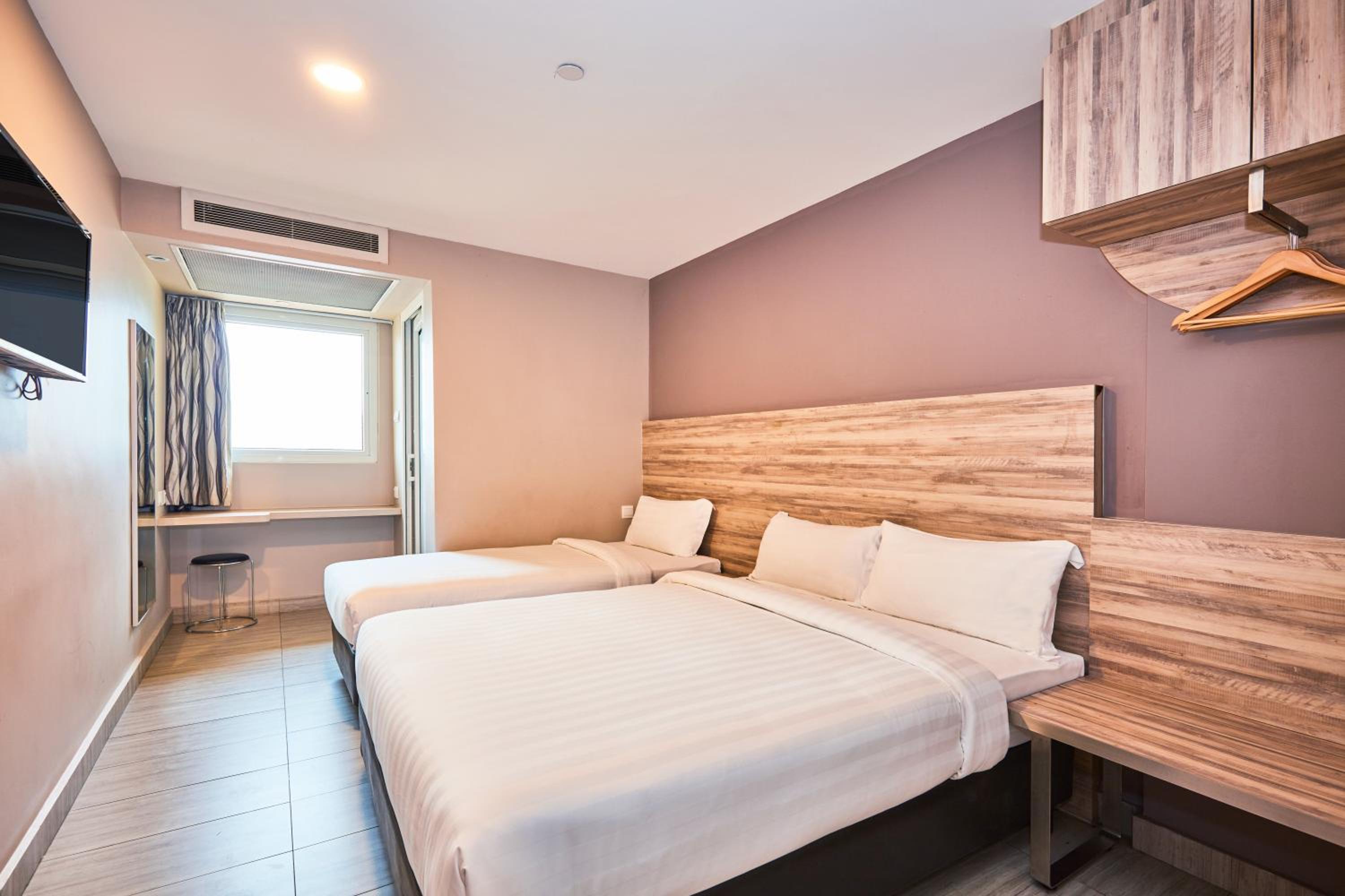 Superior Triple Room photo 2