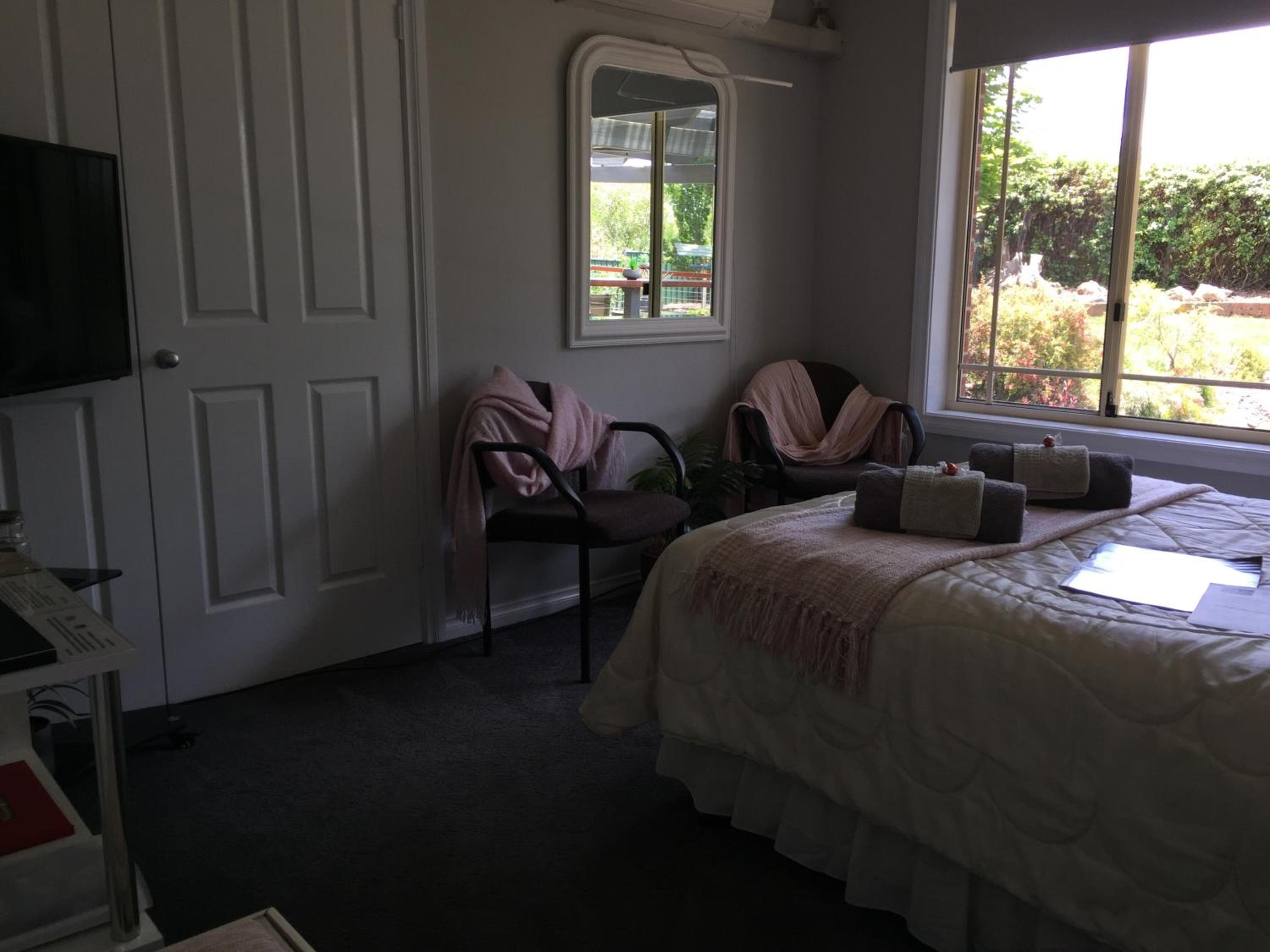 Double Room with Garden View - Photo 7