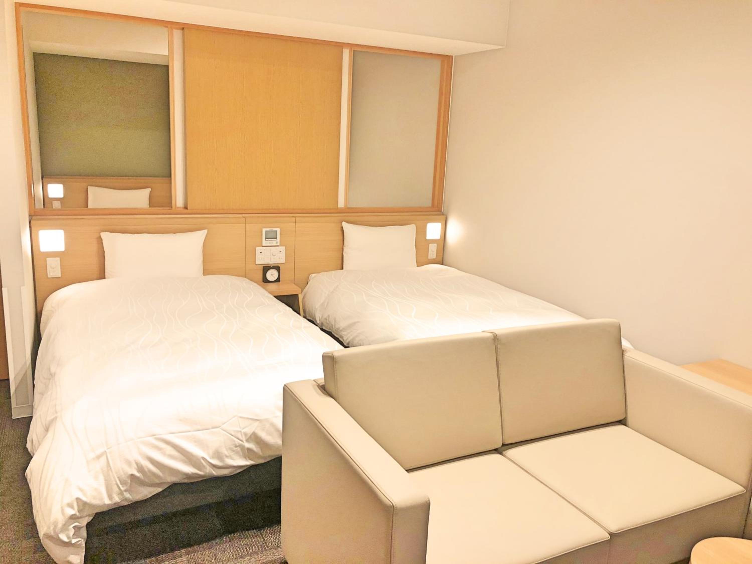 Moderate Quadruple Room -Non-Smoking - Eco Plan(No Daily Cleaning)