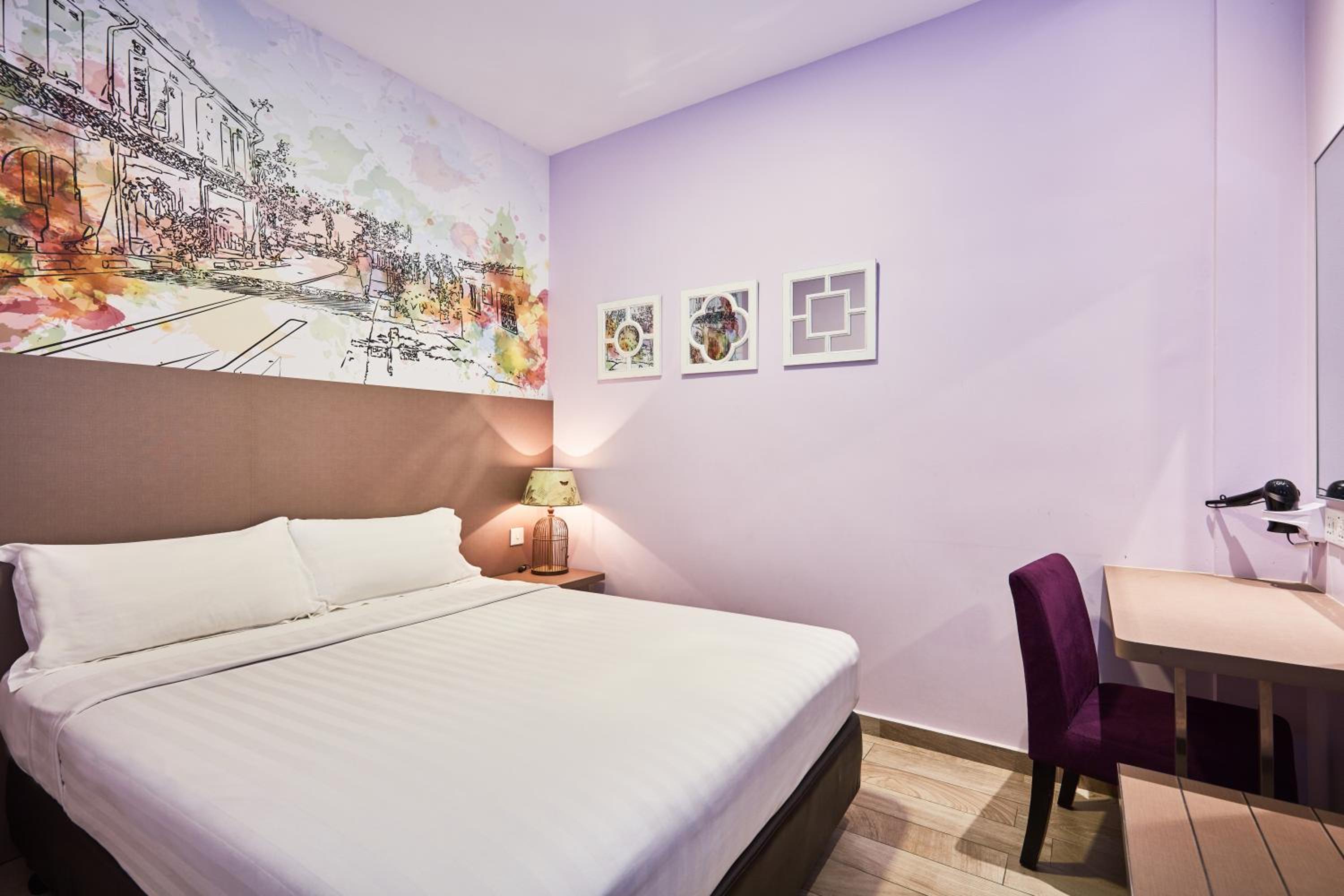 Standard Double Room (No Window) photo 1