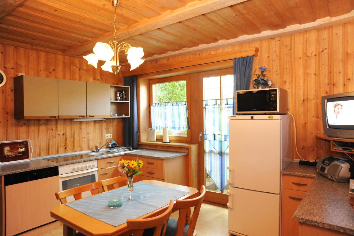 Two-Bedroom Apartment with Terrace photo 2