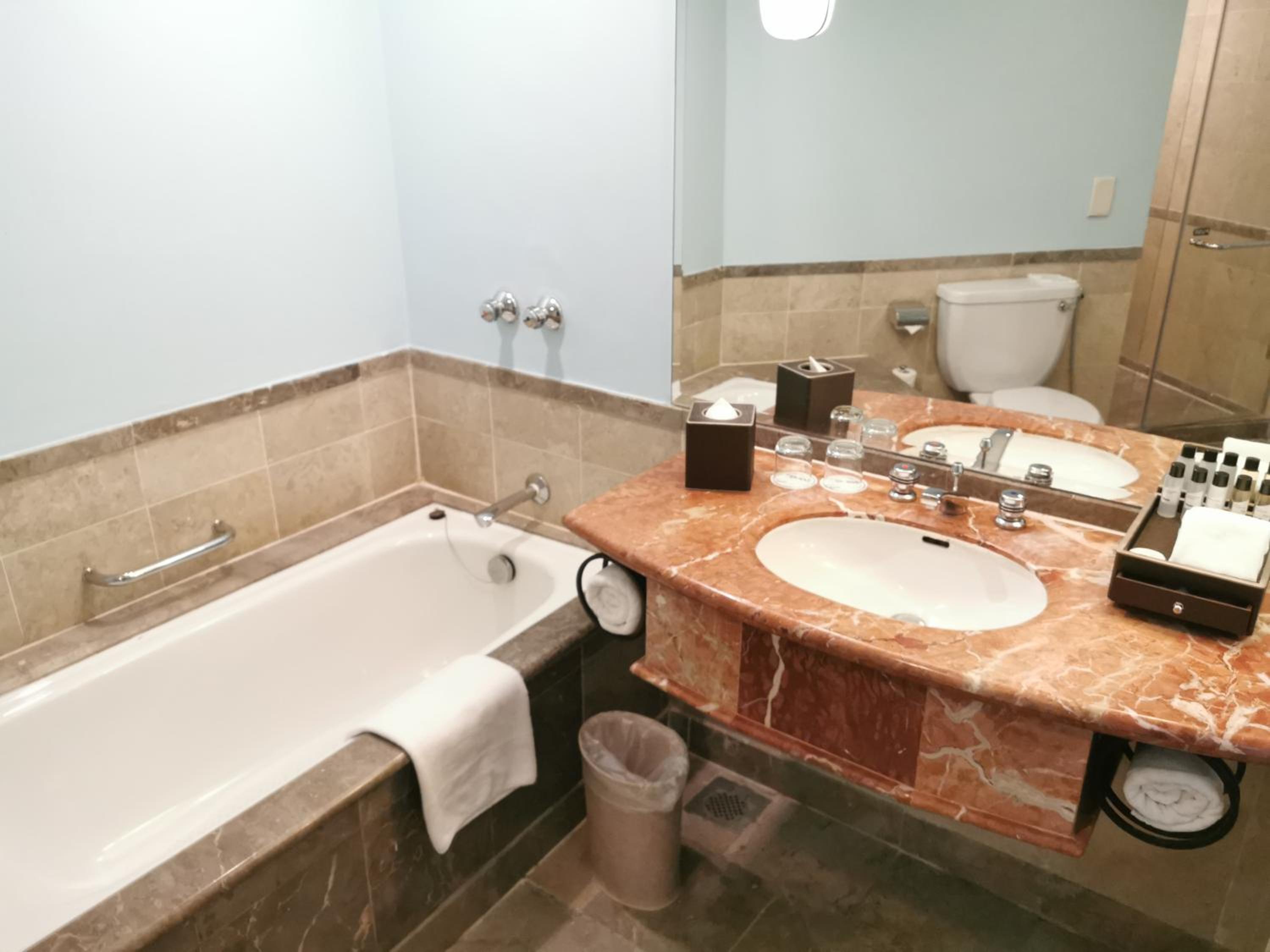 Executive King Room at Thistle Johor Bahru