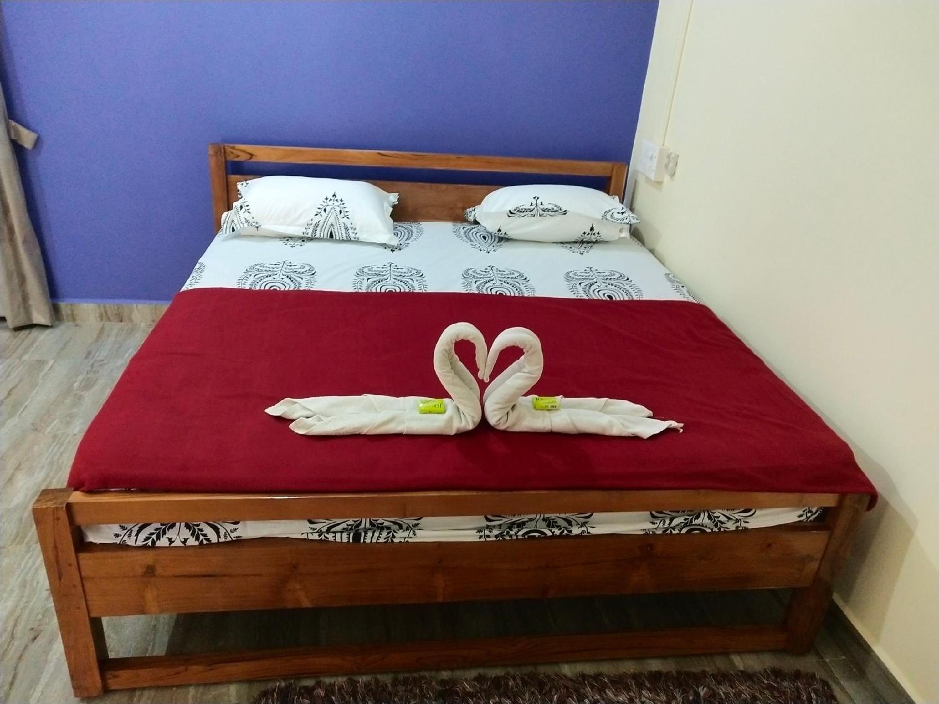 Deluxe Room - Photo 16