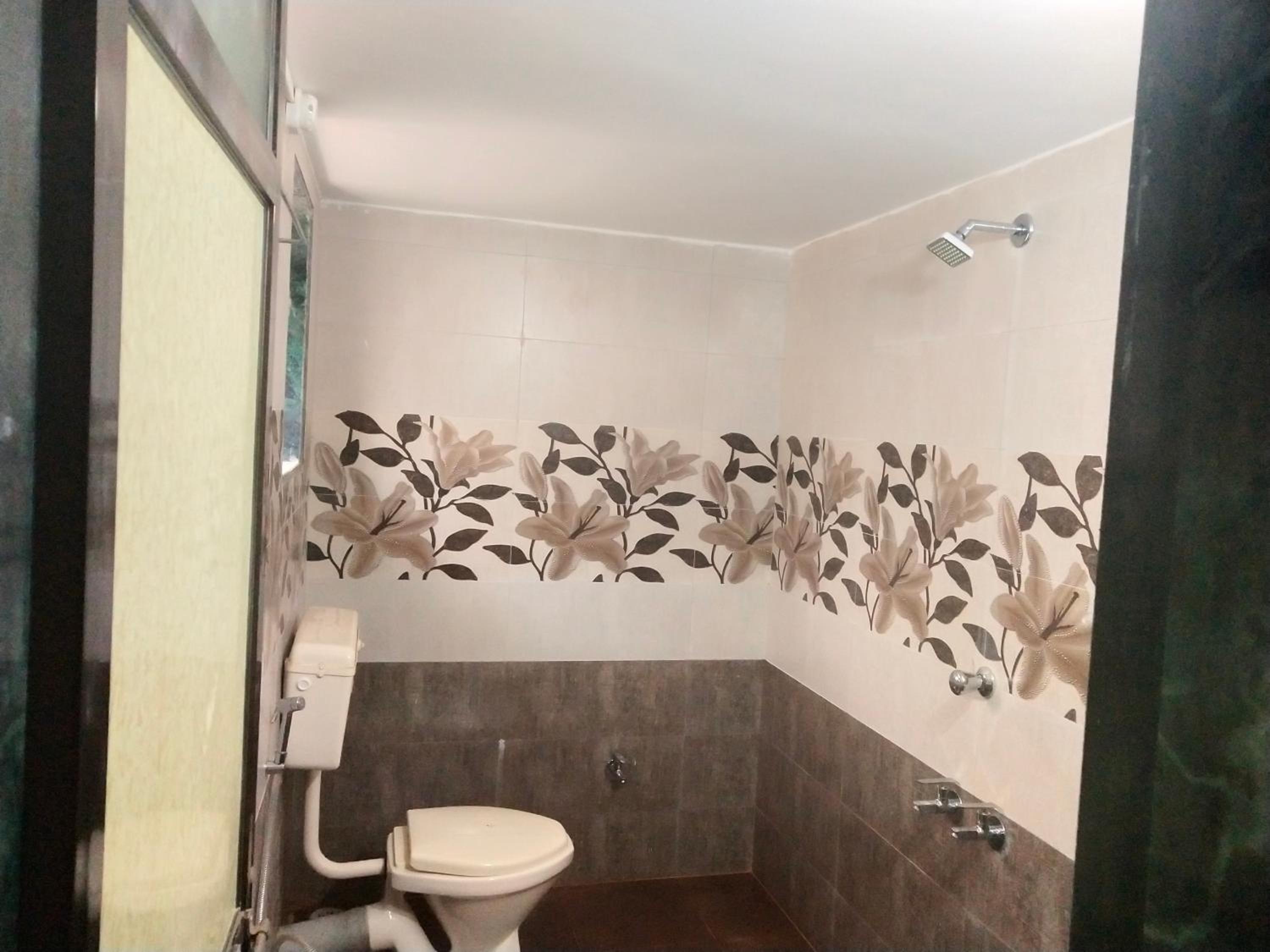 Deluxe Room - Photo 5