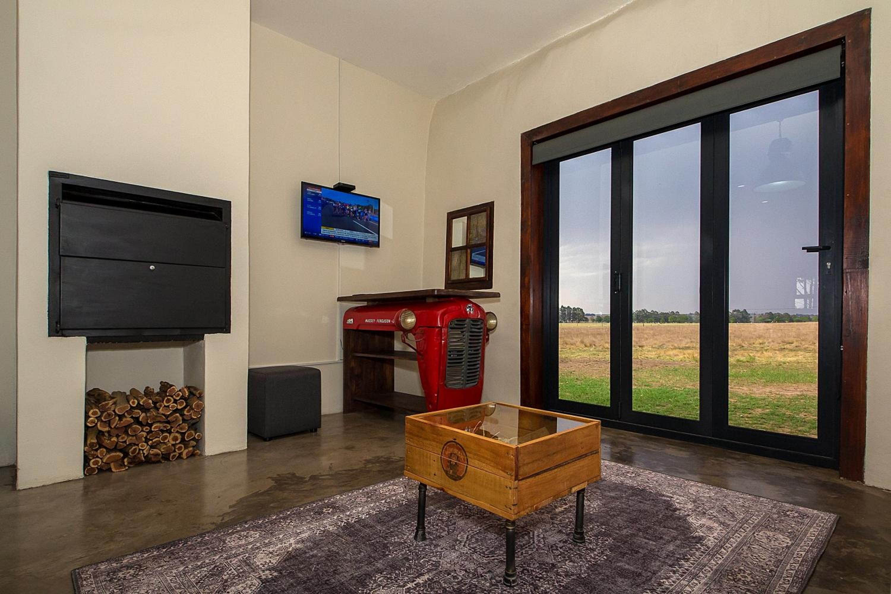 Two-Bedroom Villa - Photo 10