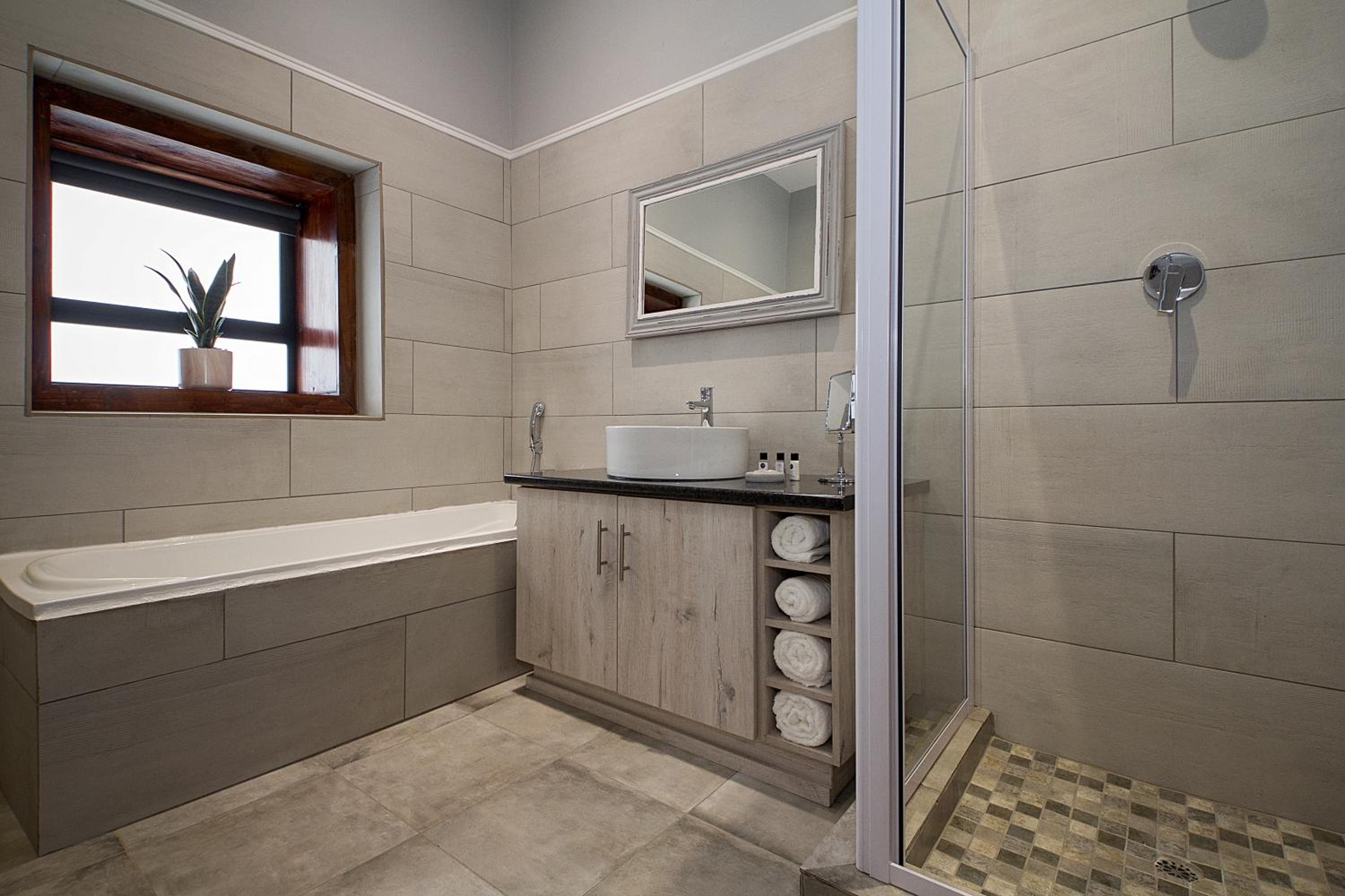 Two-Bedroom Villa - Photo 15