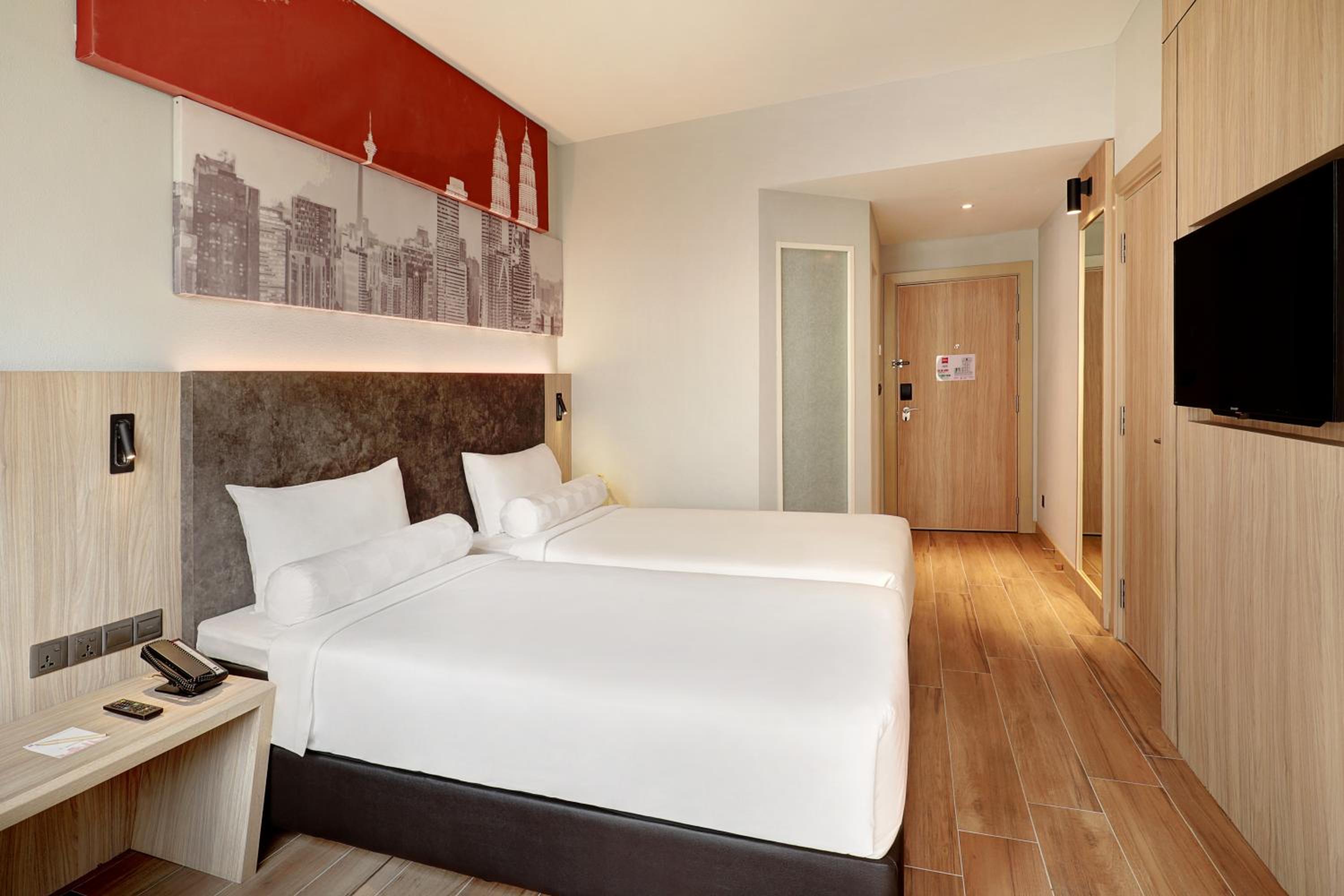 Standard Room with Two Single Beds - Photo 4