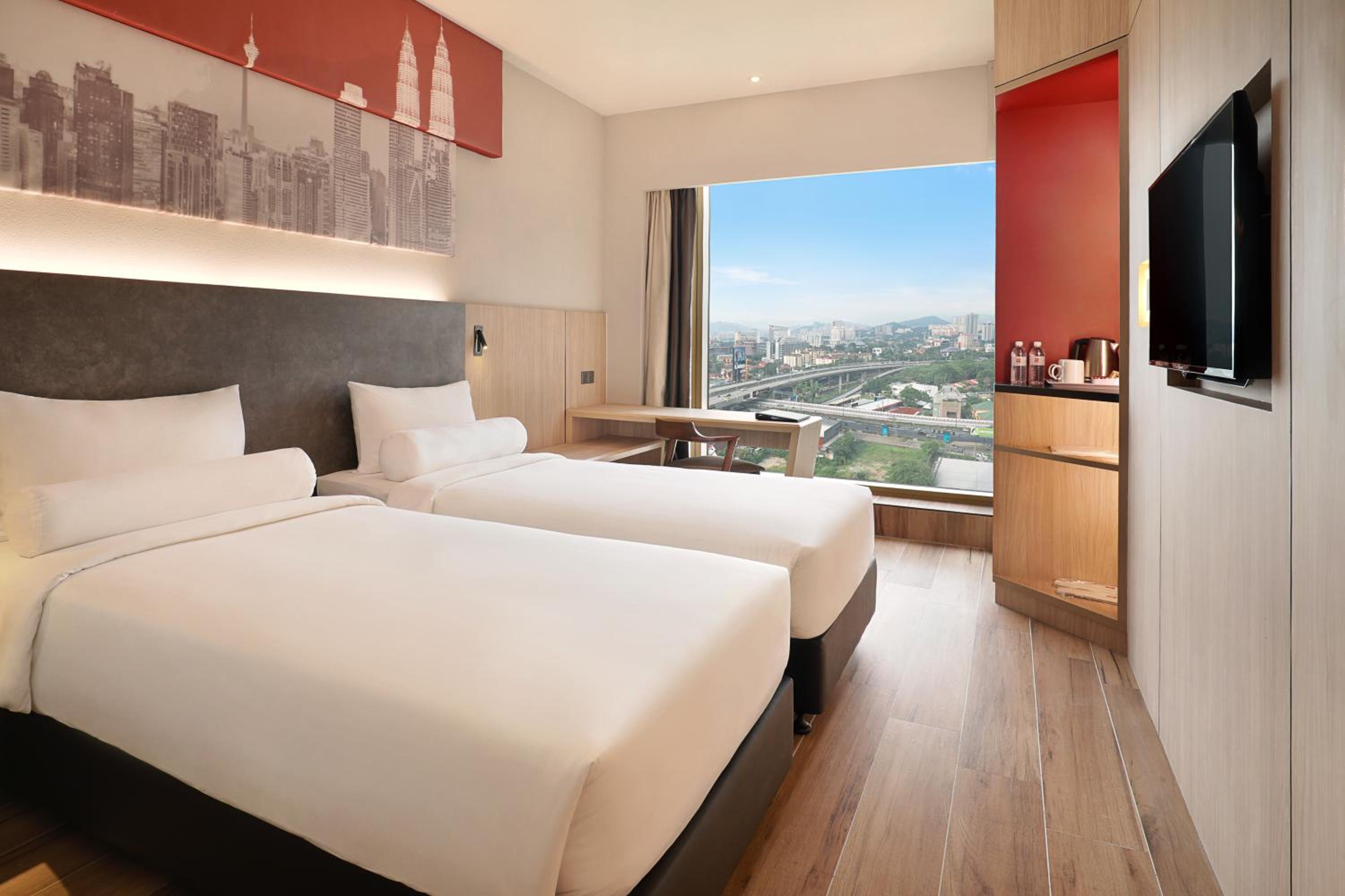 Standard Room with Two Single Beds - Photo 2