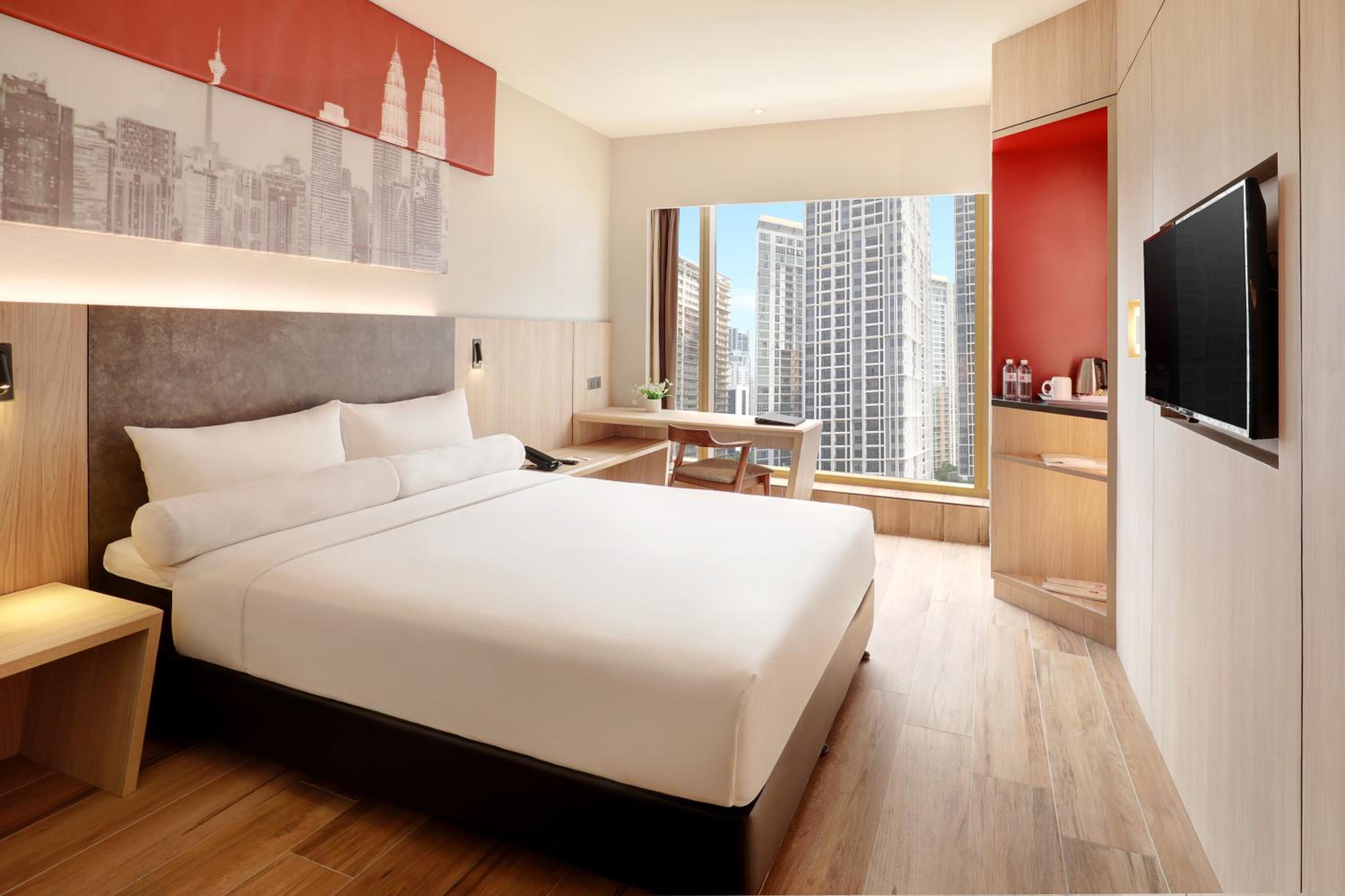 Standard Room with 1 Queen bed