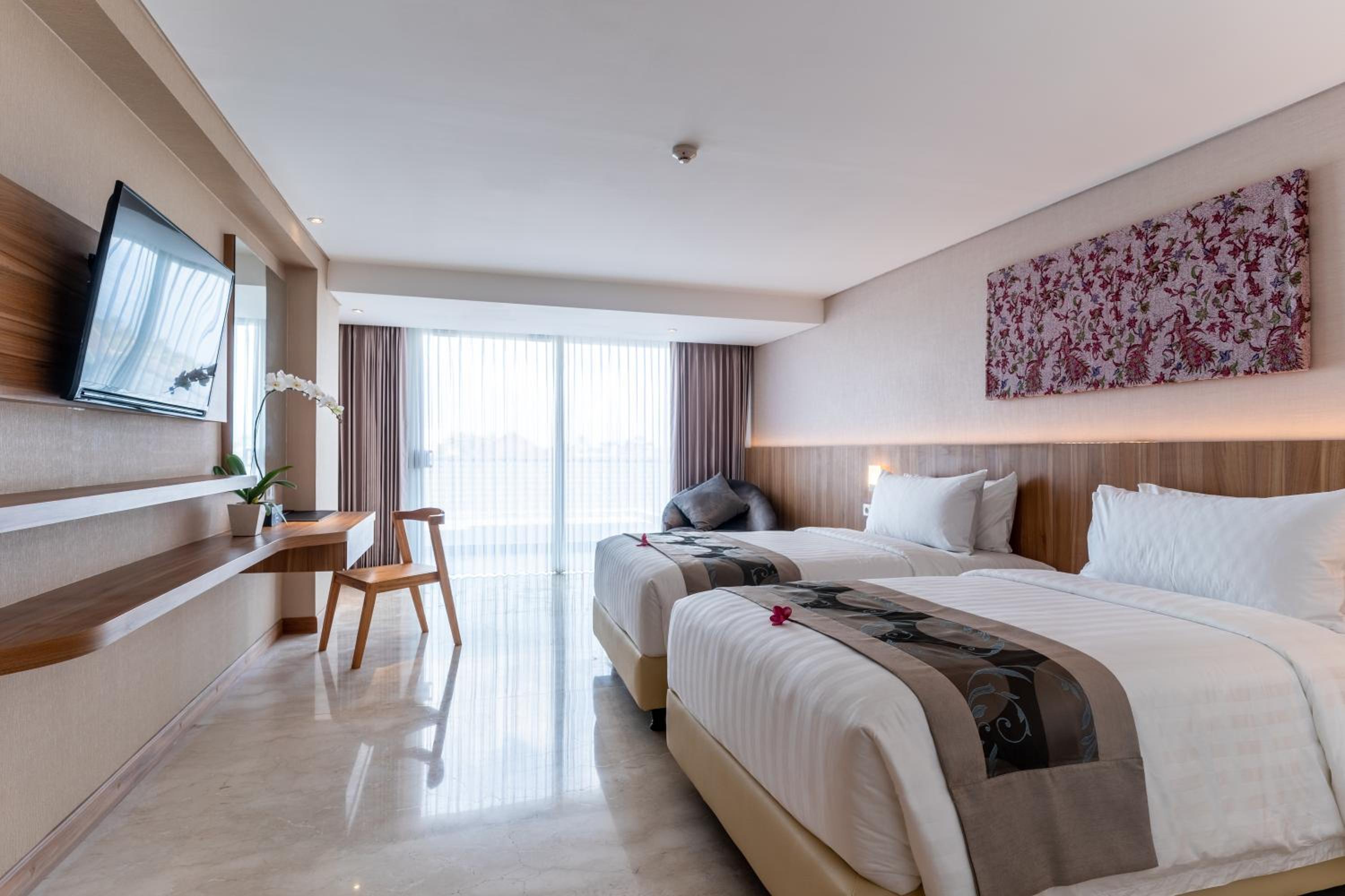 Grand Deluxe Room - Photo 10