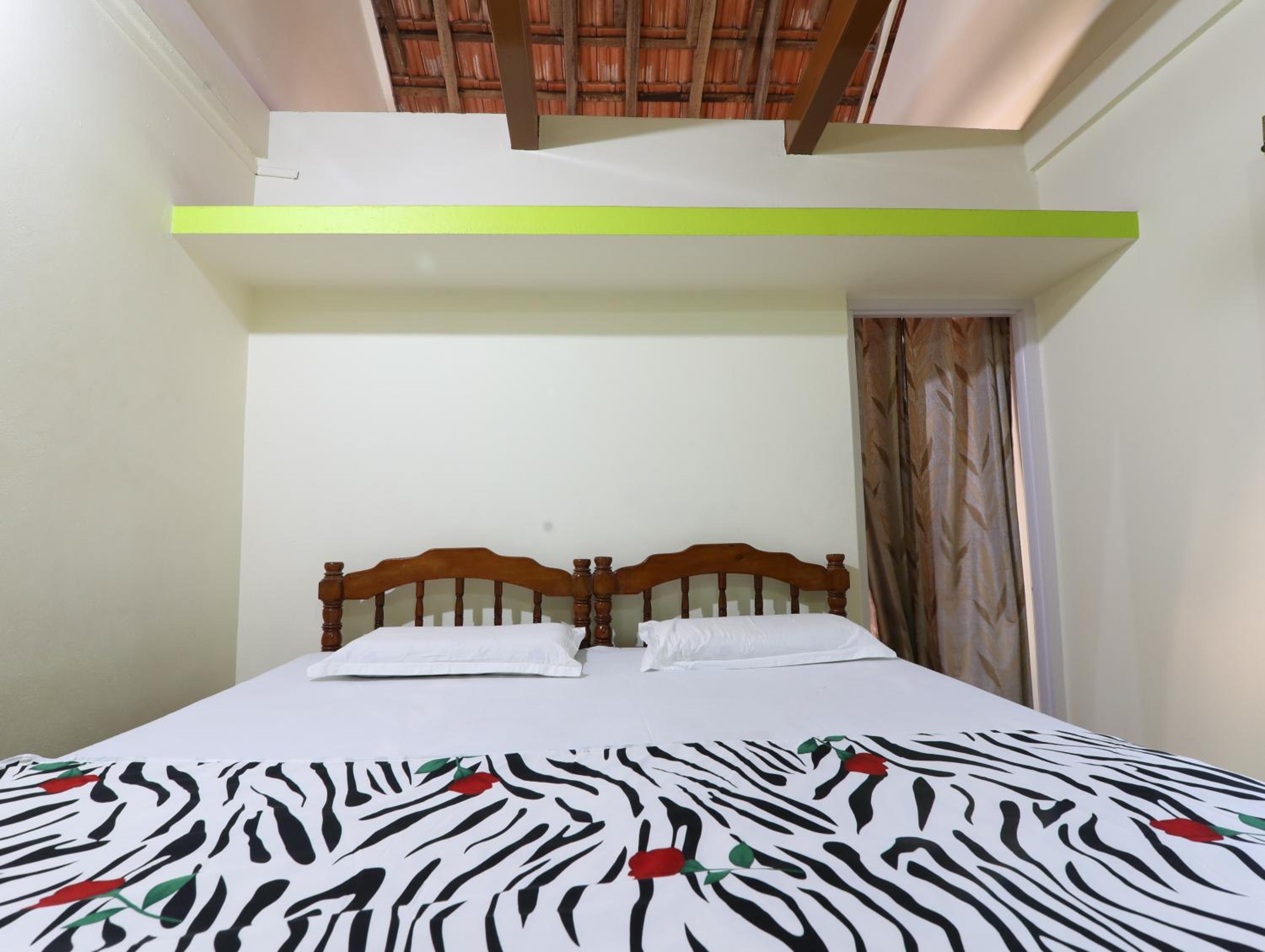 Standard Double Room photo 2