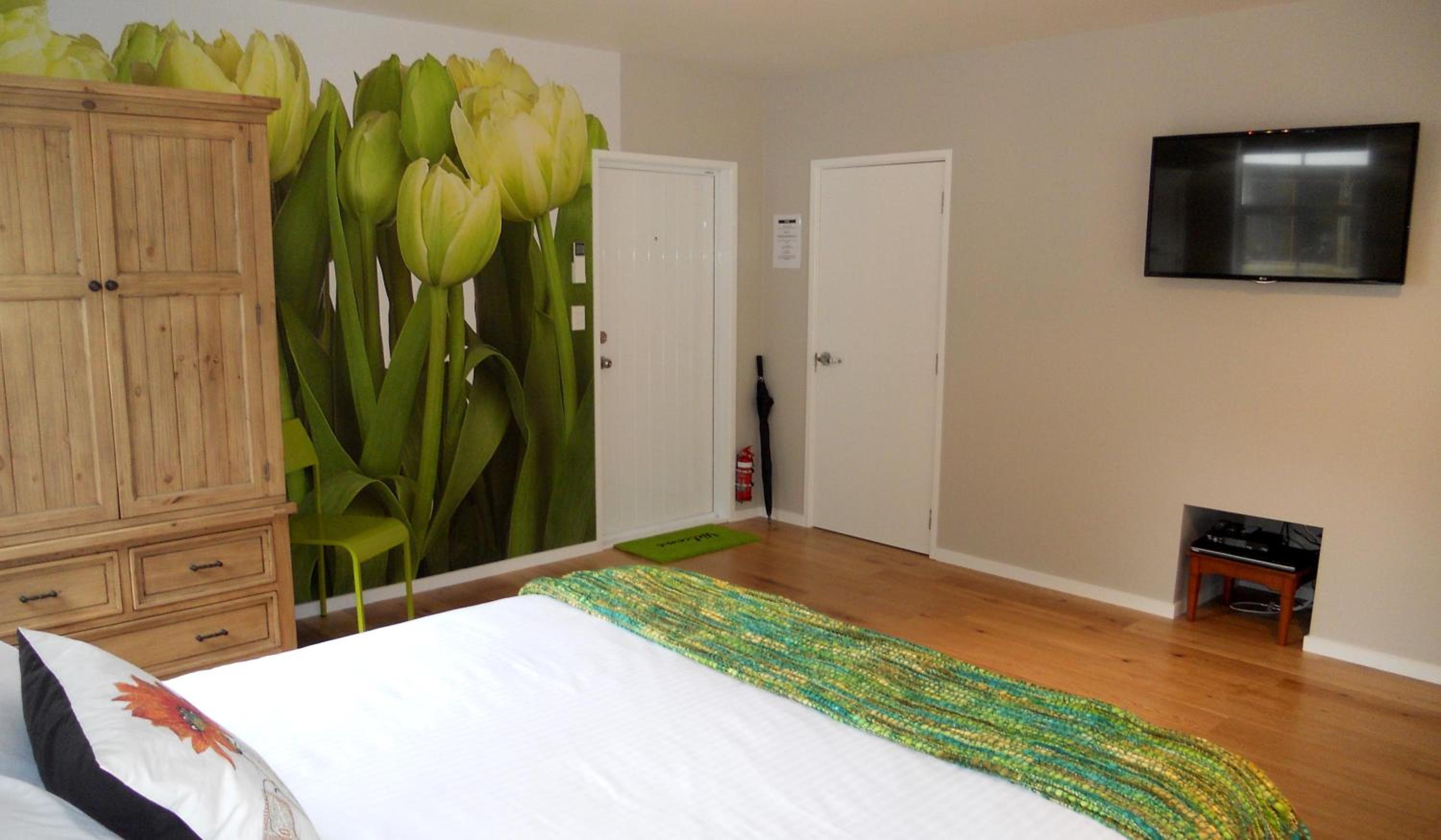 Superior Two-Bedroom Apartment photo 2