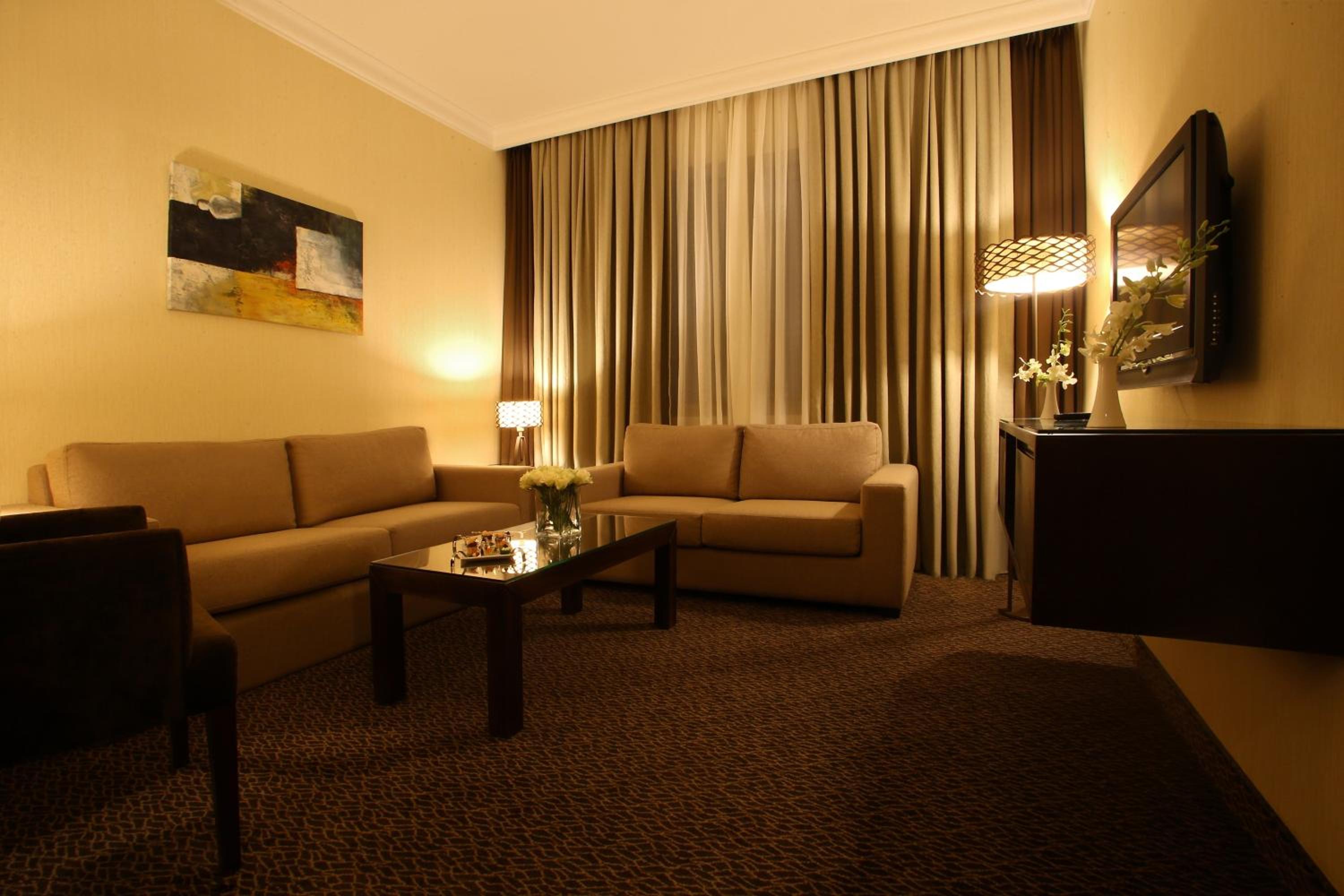 Executive Suite with City View